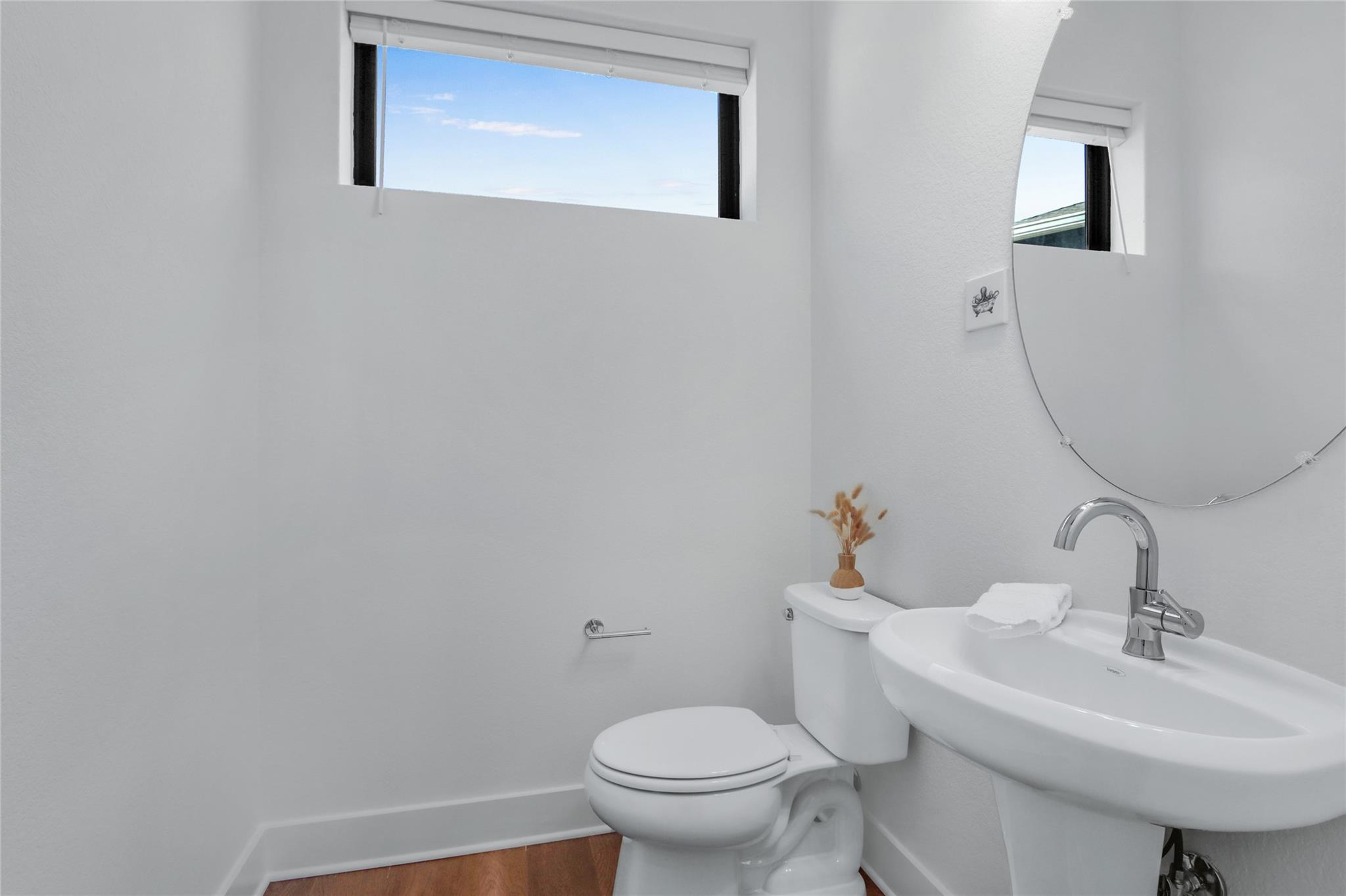 2050 Lohmans Spur Rd # 501, Lakeway, TX 78734