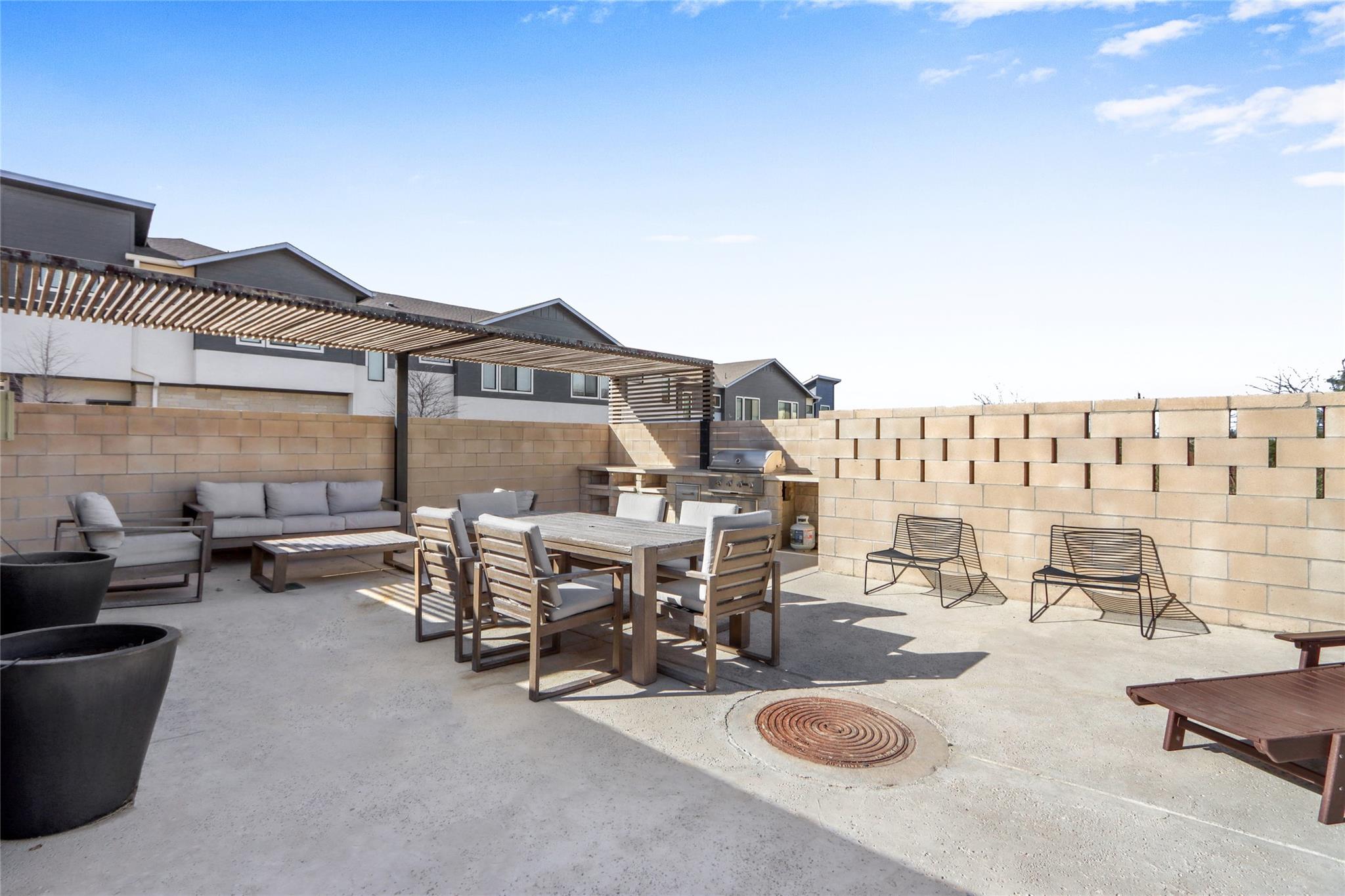 2050 Lohmans Spur Rd # 501, Lakeway, TX 78734