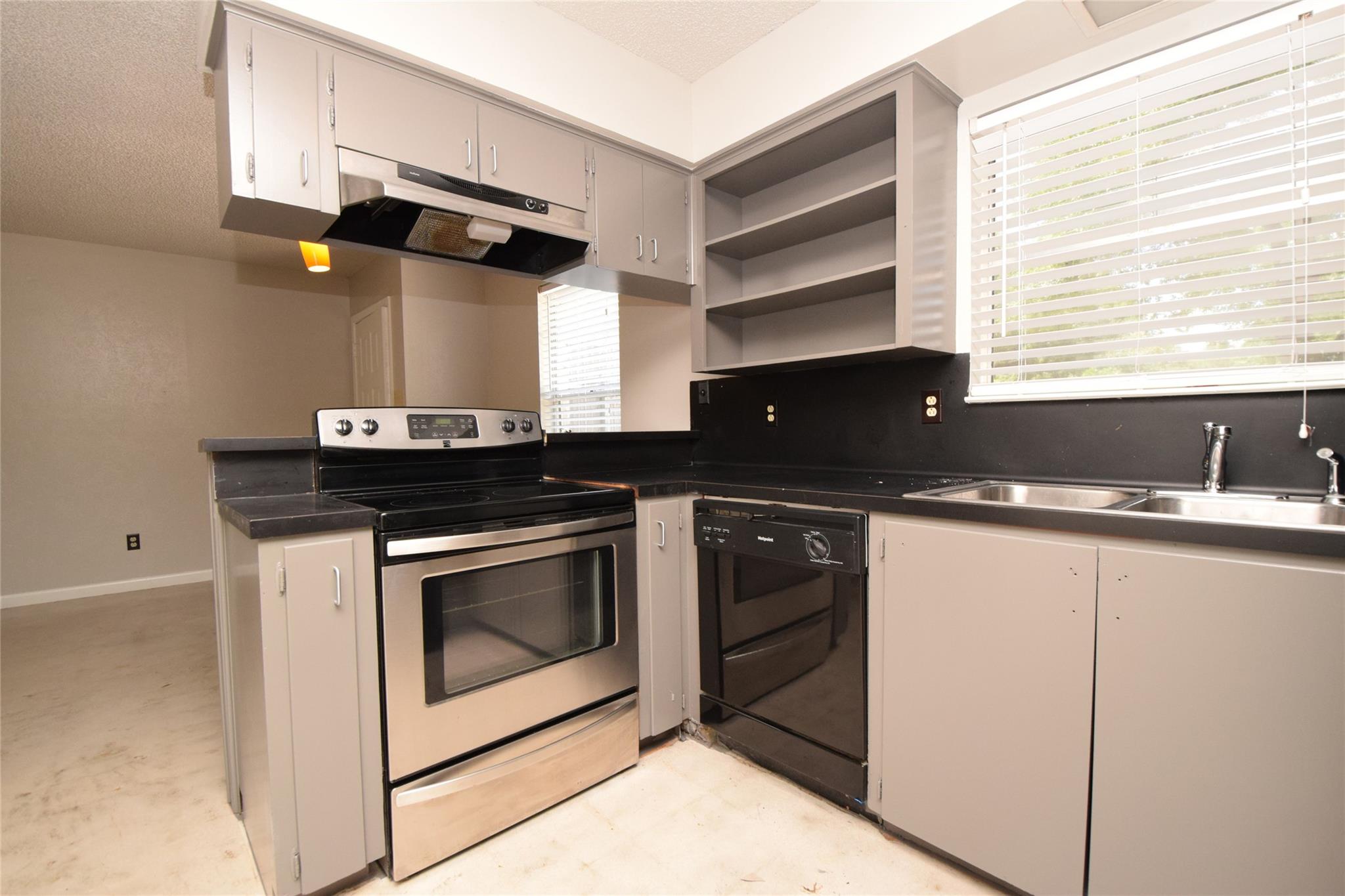 3313 S Oak Dr, Austin, TX 78704