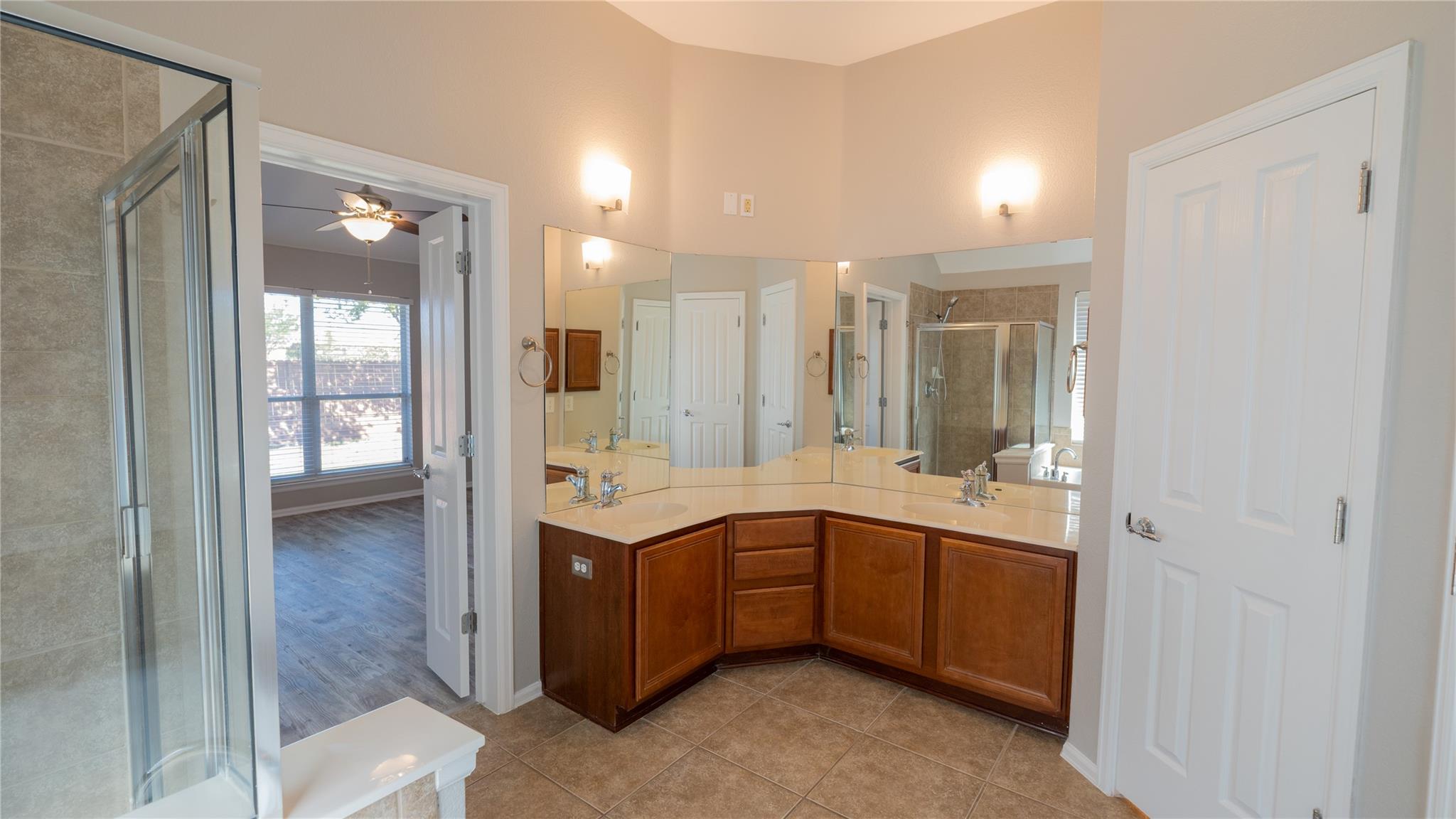 437 Sweet Gum Dr, Kyle, TX 78640