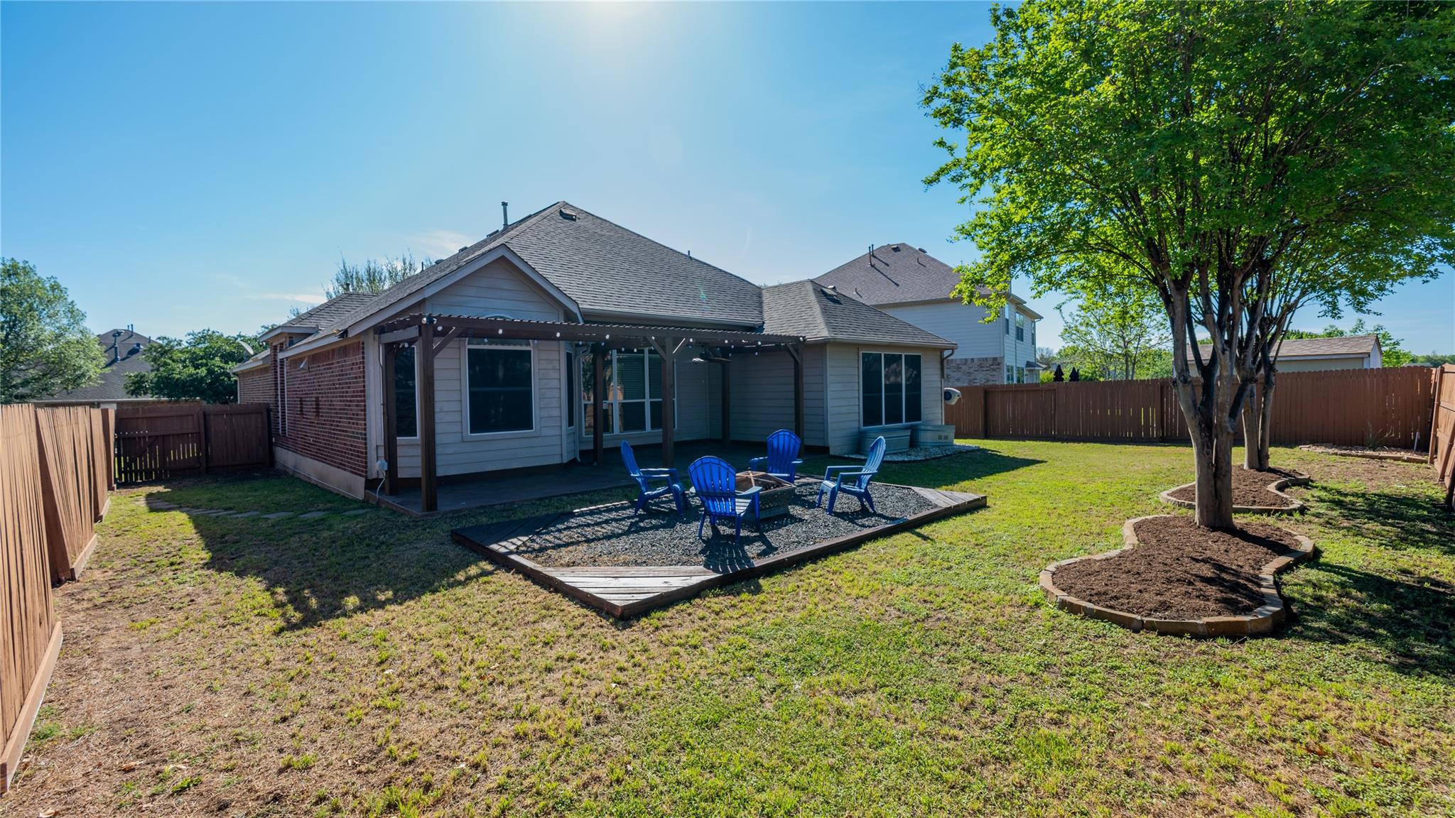 437 Sweet Gum Dr, Kyle, TX 78640