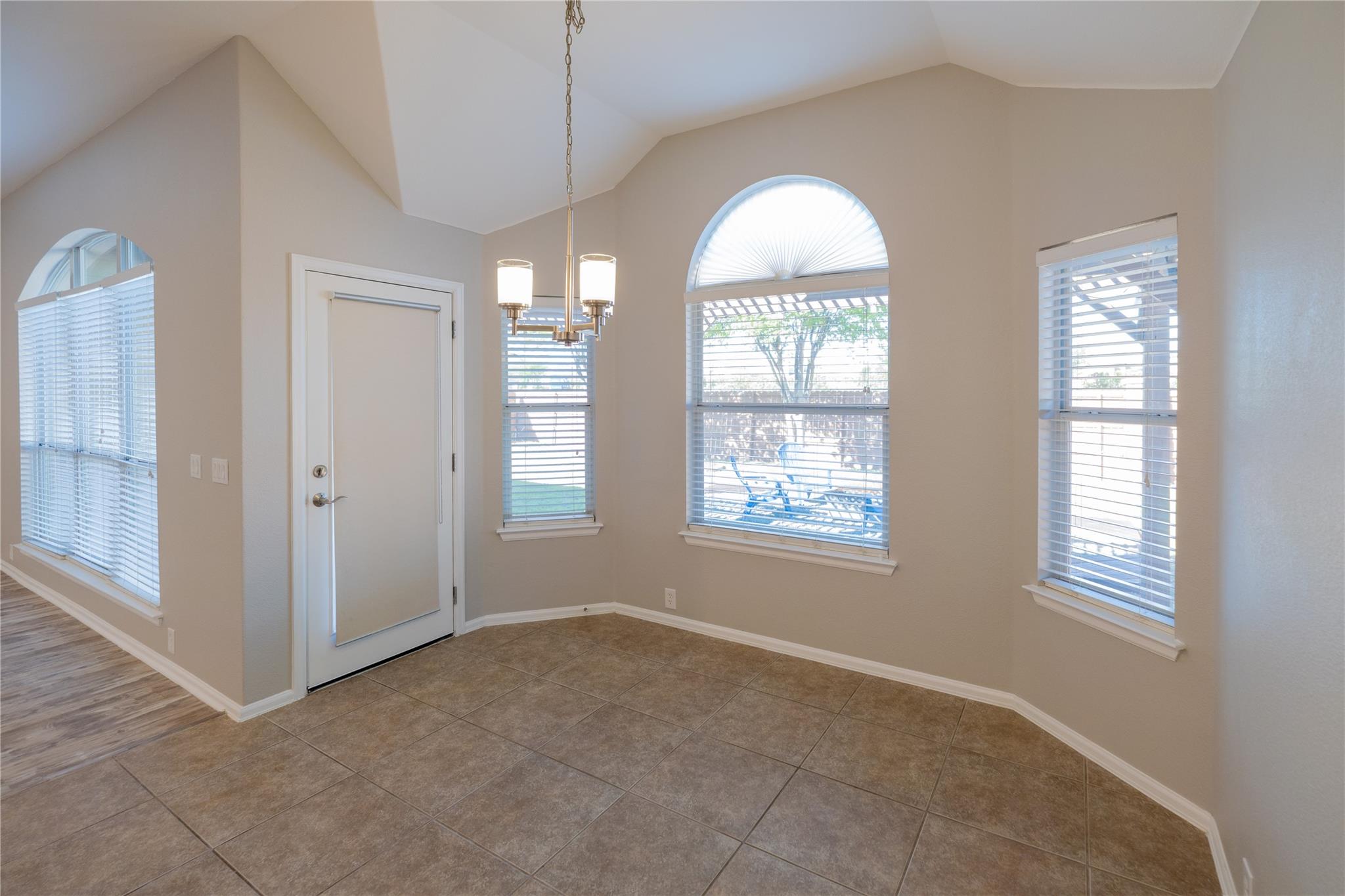 437 Sweet Gum Dr, Kyle, TX 78640