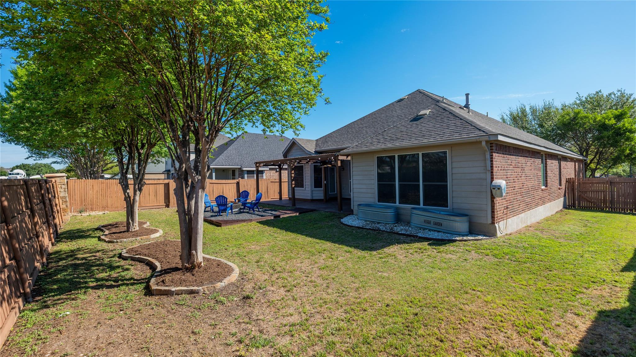 437 Sweet Gum Dr, Kyle, TX 78640