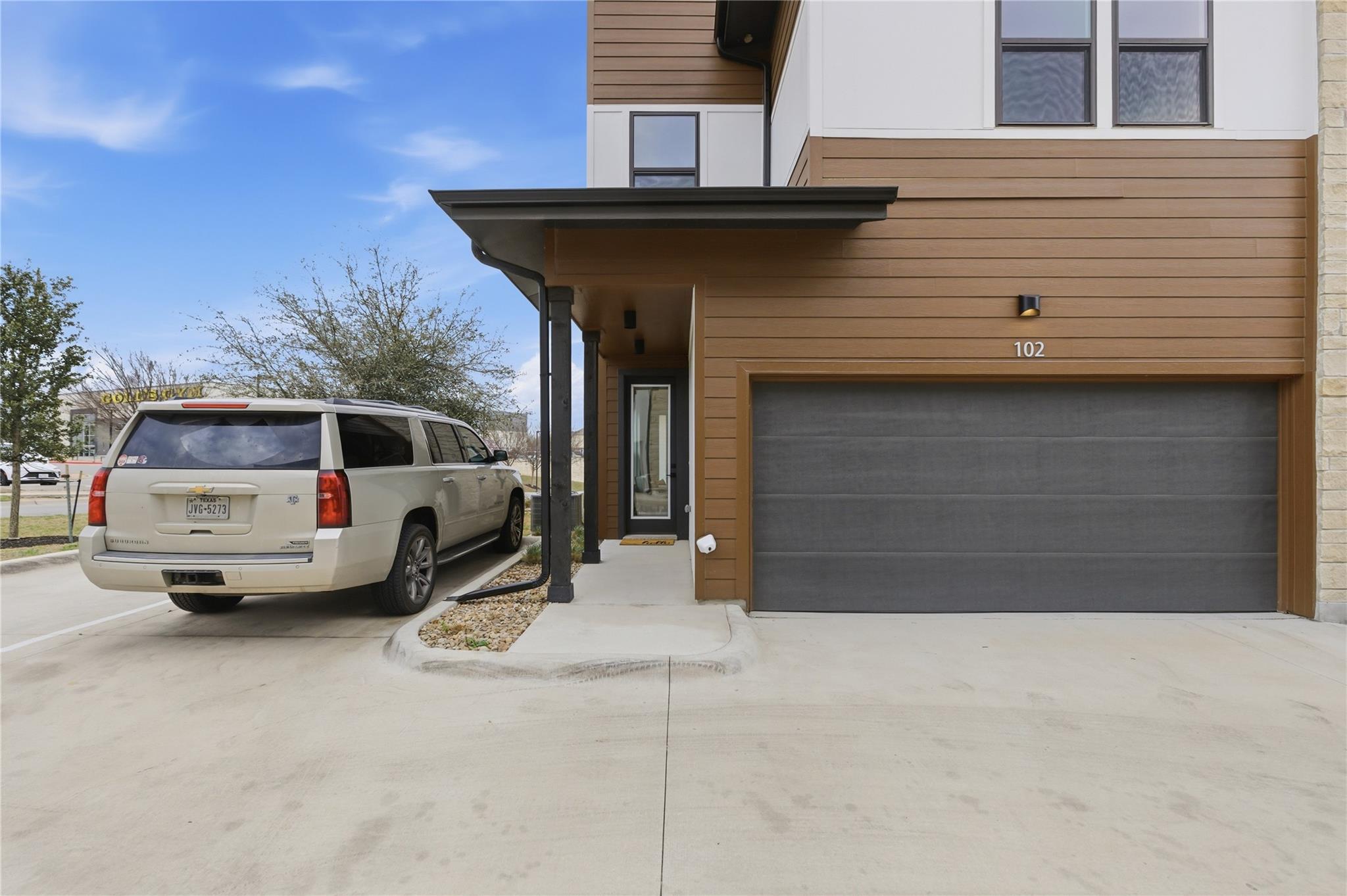 315 Holton Dr # 102, Austin, TX 78737