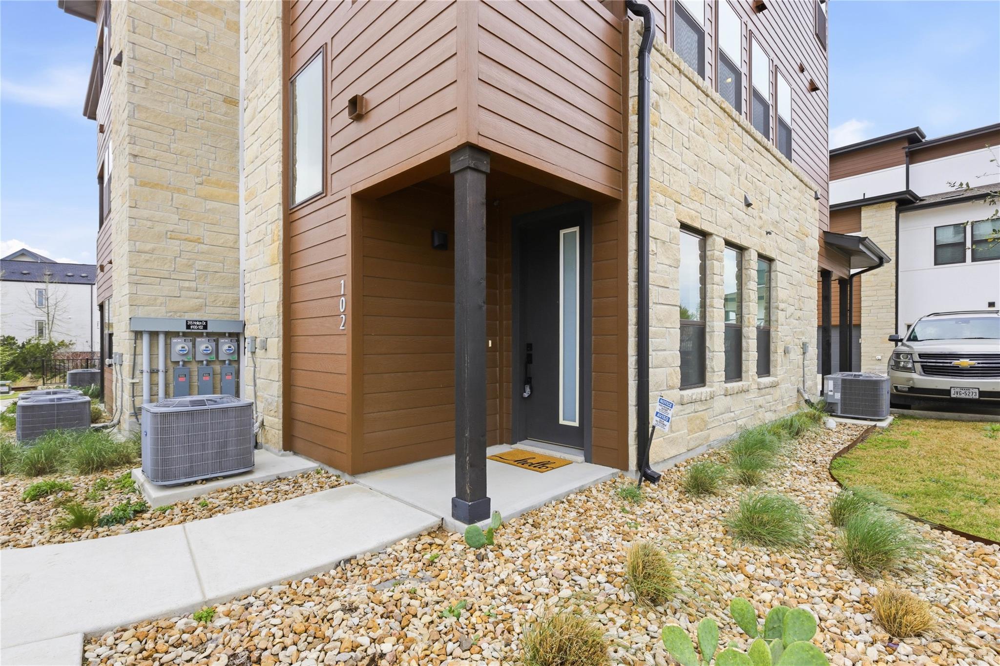 315 Holton Dr # 102, Austin, TX 78737