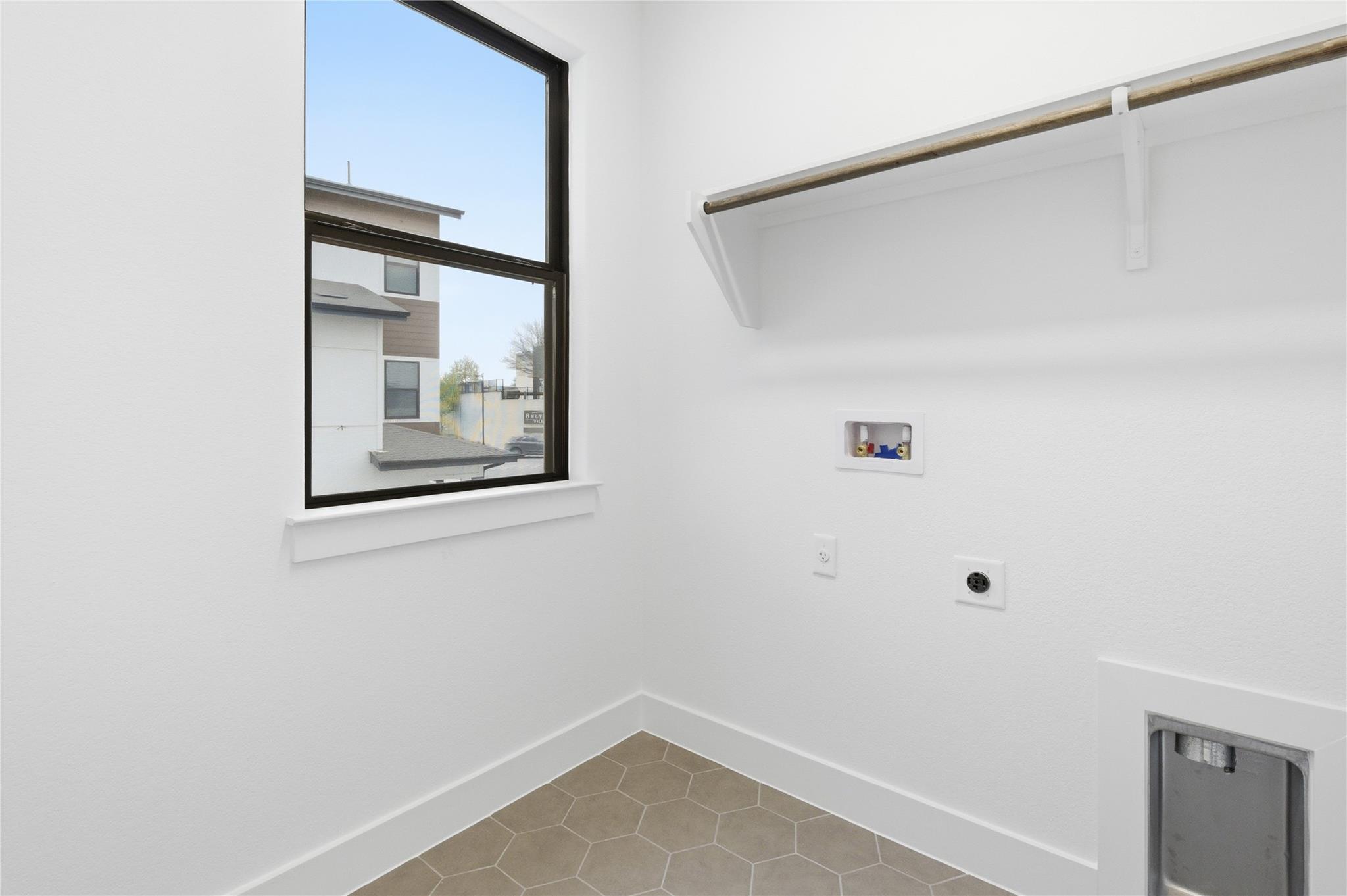 315 Holton Dr # 102, Austin, TX 78737