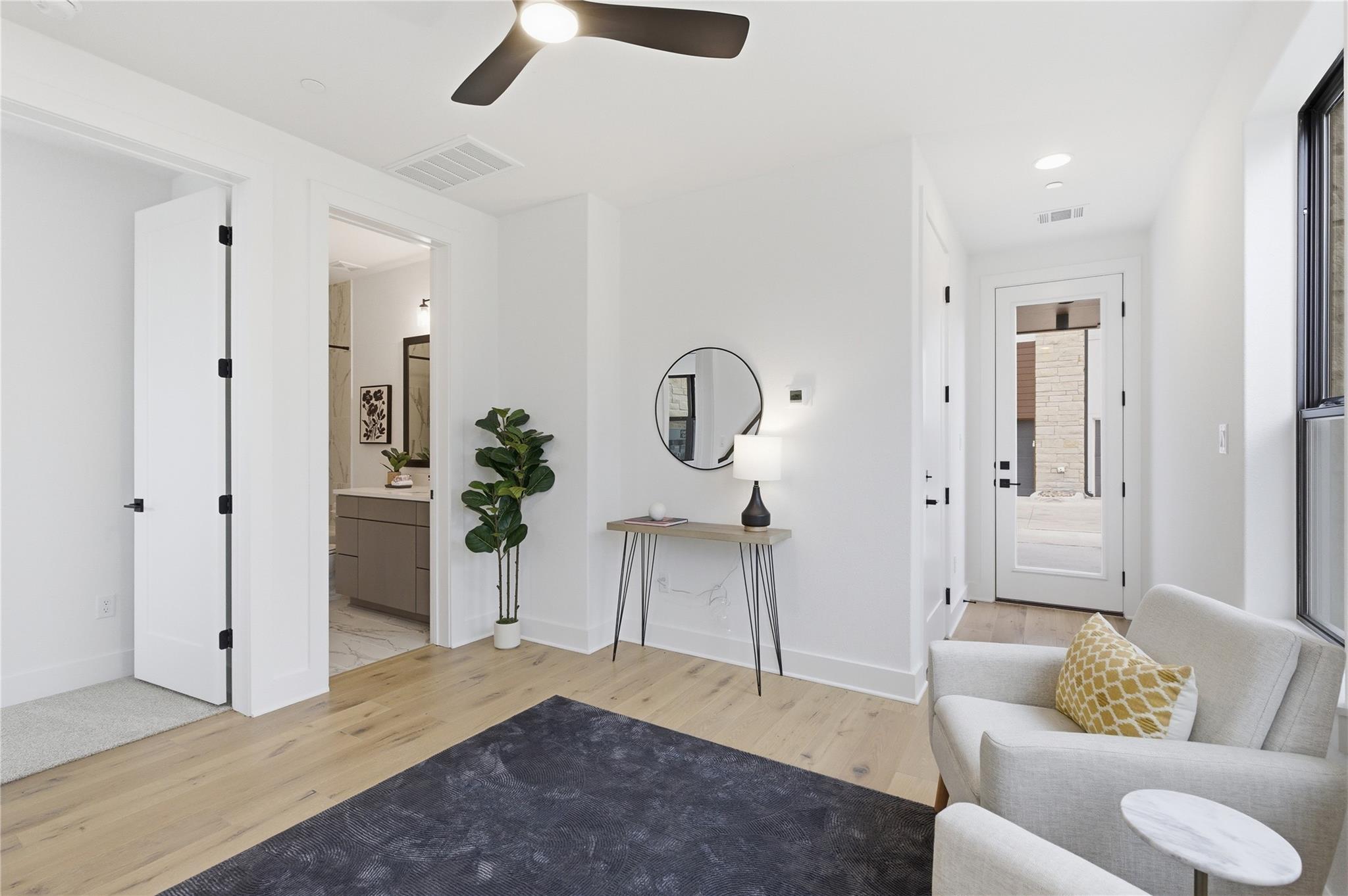 315 Holton Dr # 102, Austin, TX 78737