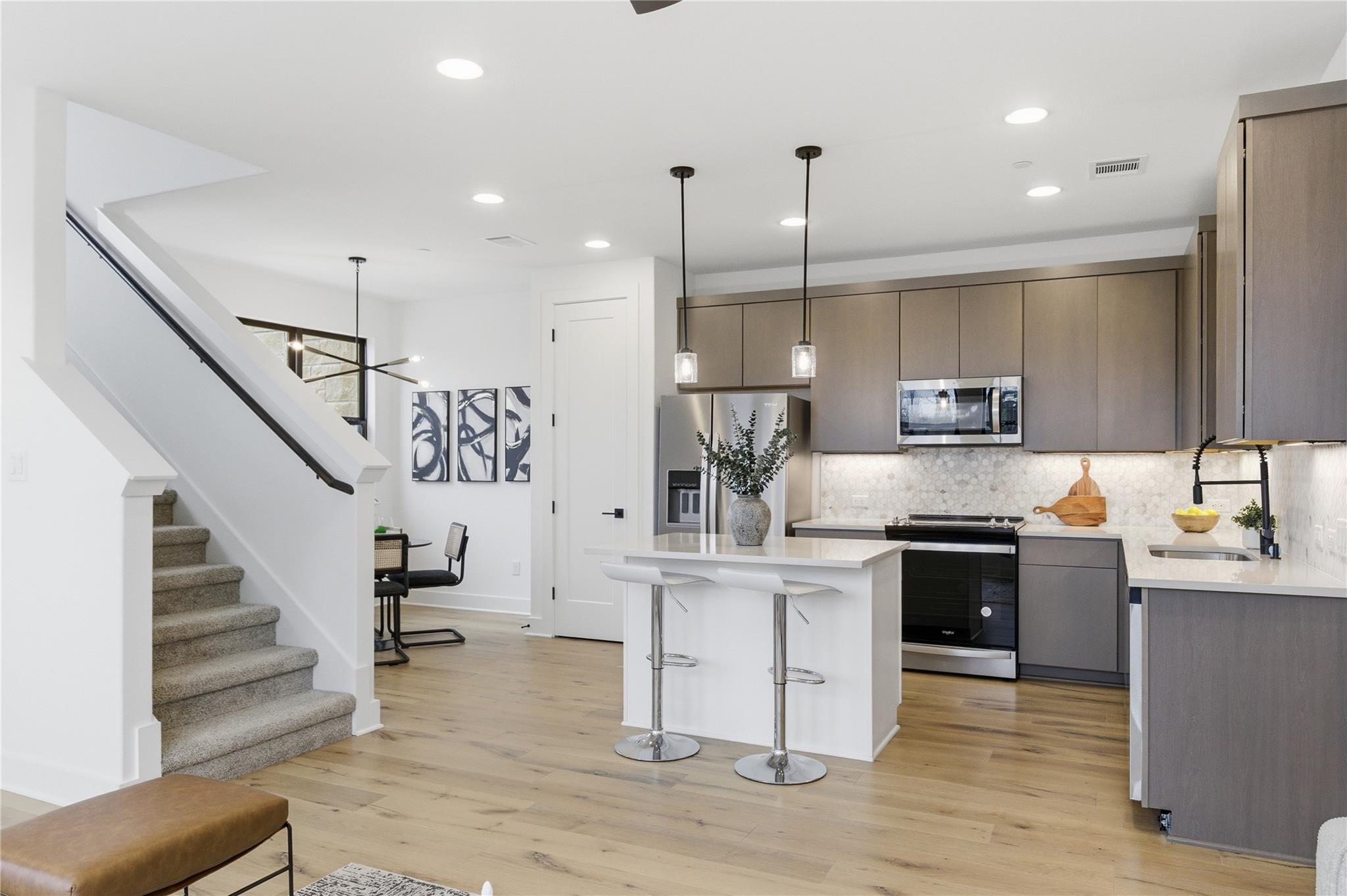 315 Holton Dr # 102, Austin, TX 78737