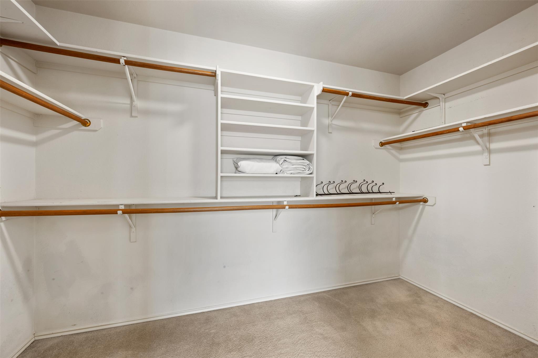 8624 Barrow Glen Loop, Austin, TX 78749