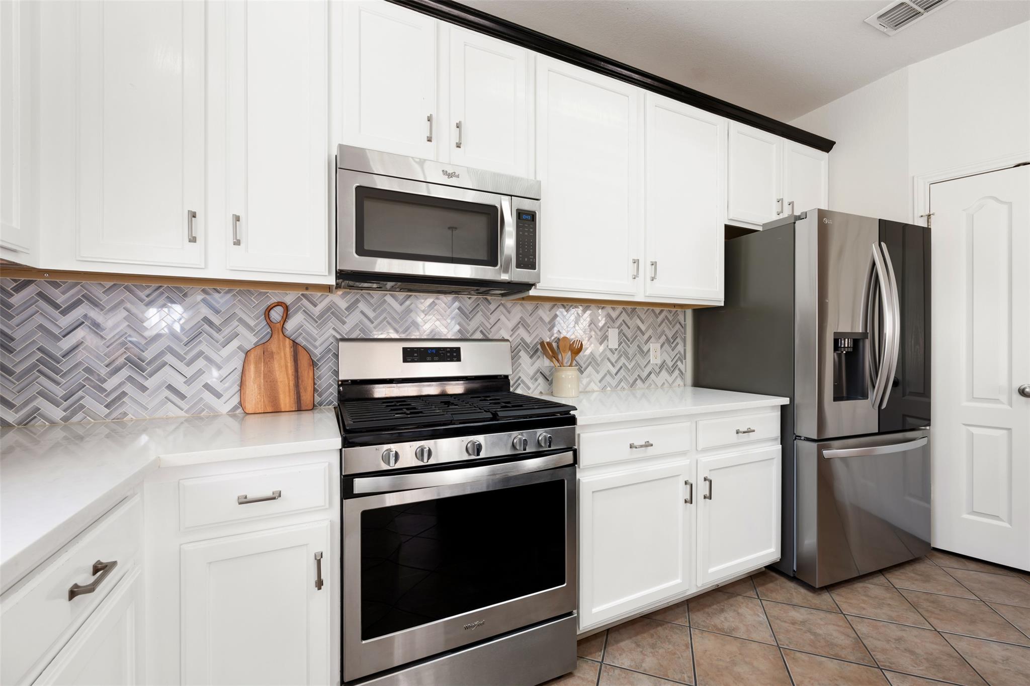 8624 Barrow Glen Loop, Austin, TX 78749