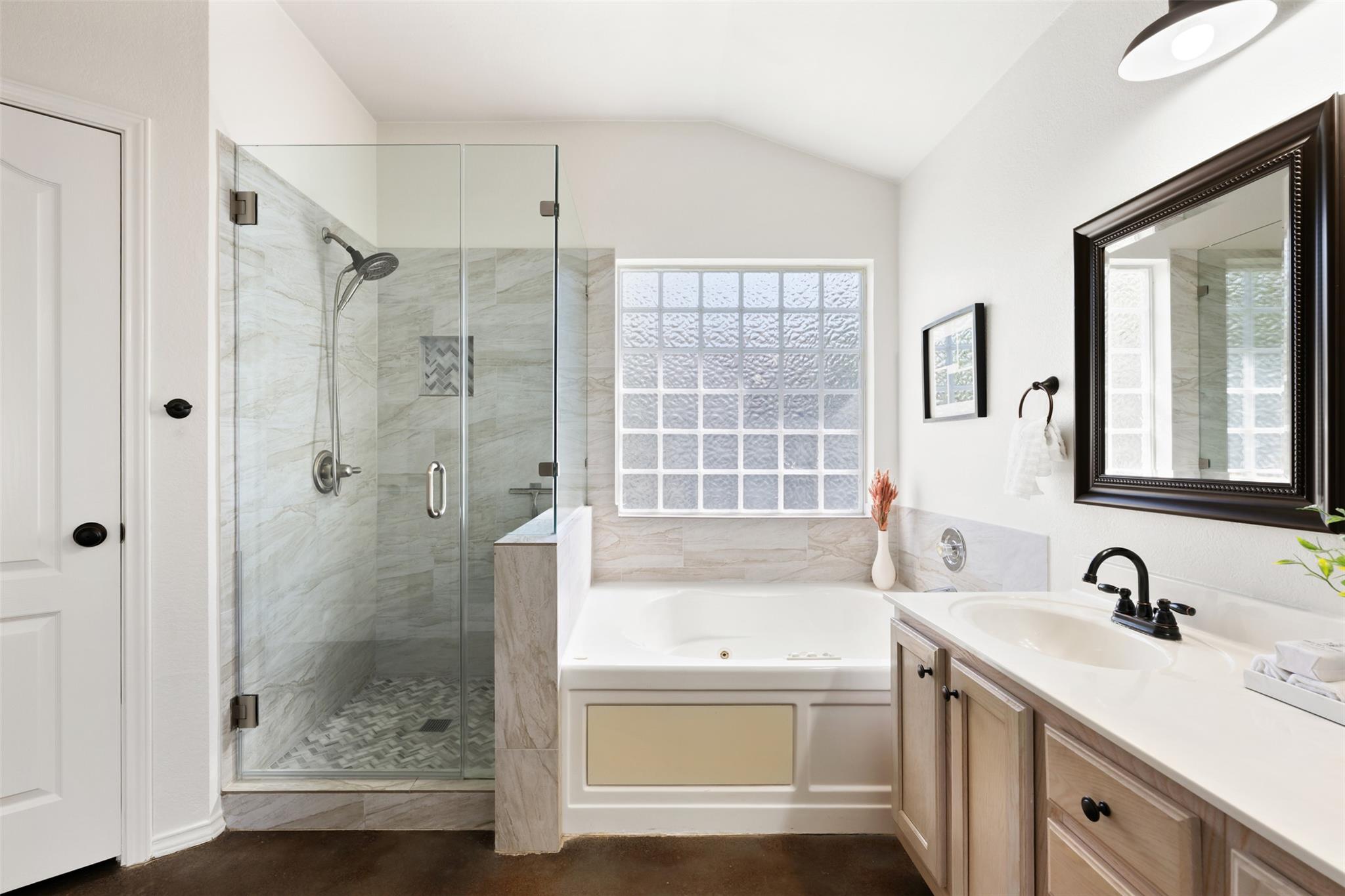 8624 Barrow Glen Loop, Austin, TX 78749