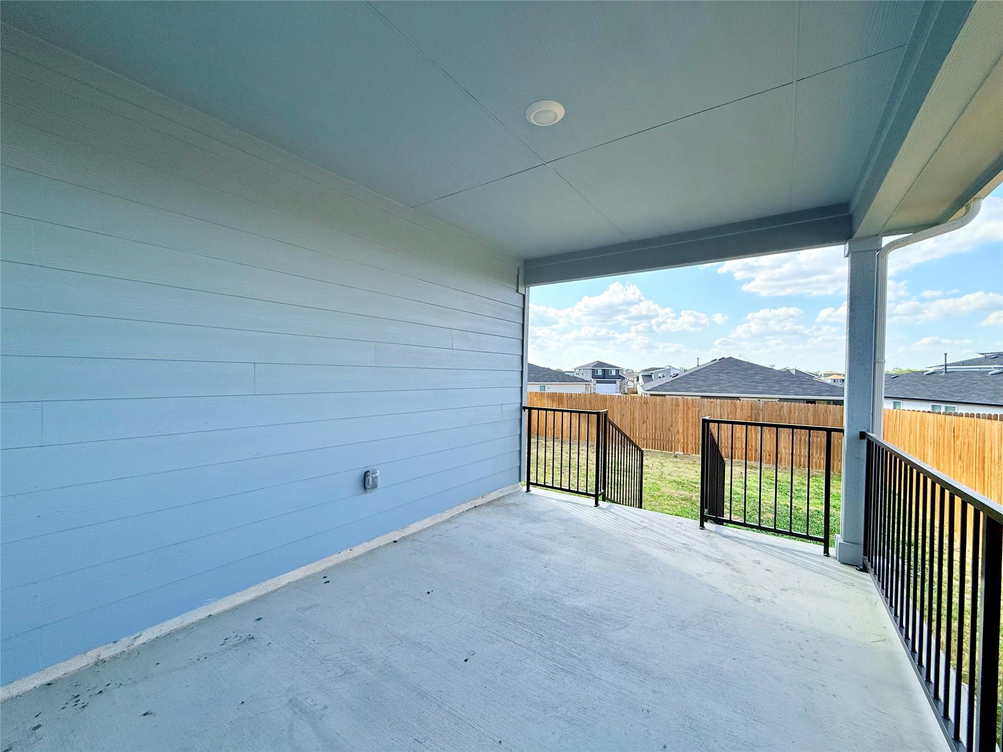 598 Gladiola Loop, Kyle, TX 78640