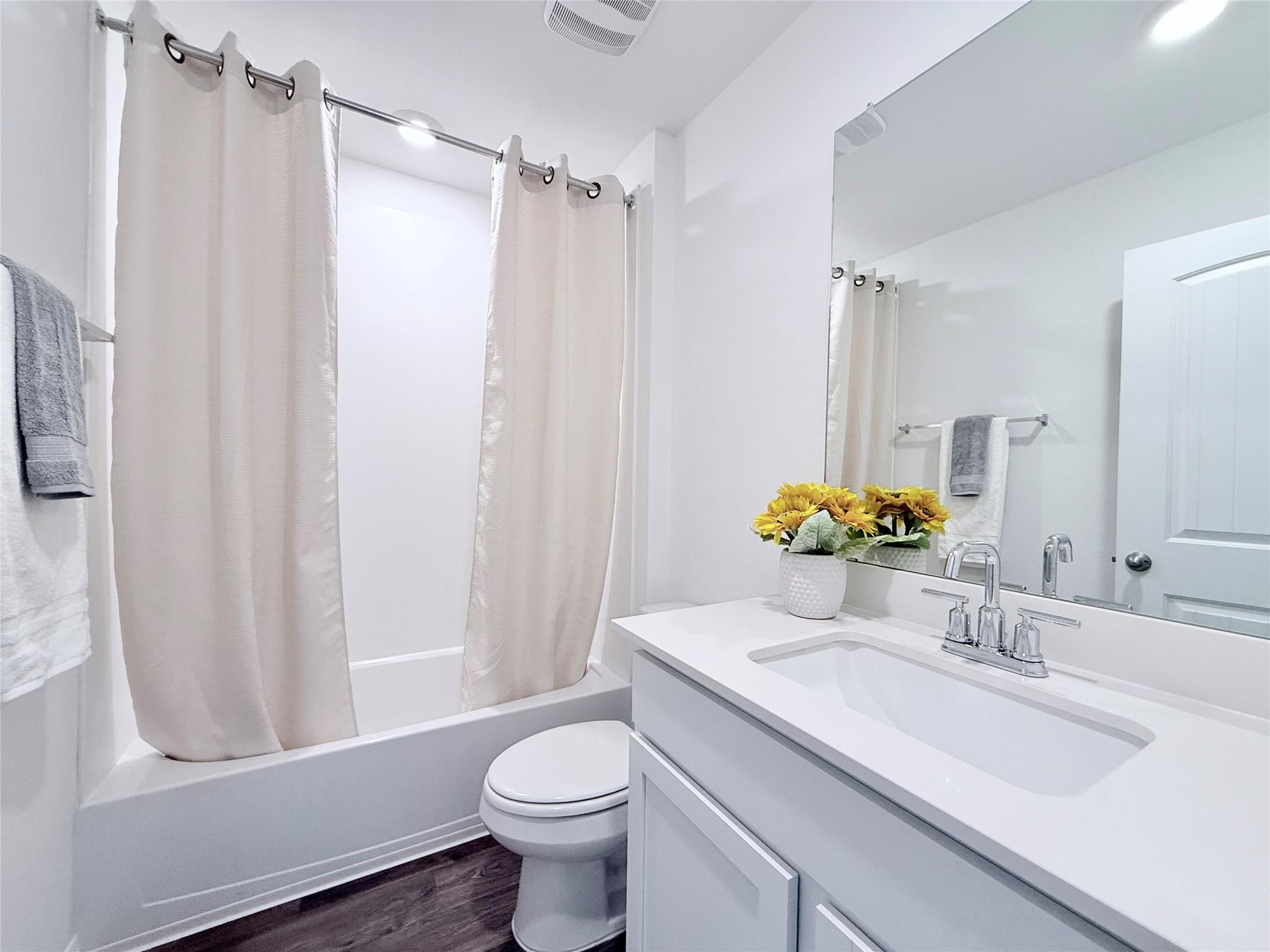 598 Gladiola Loop, Kyle, TX 78640