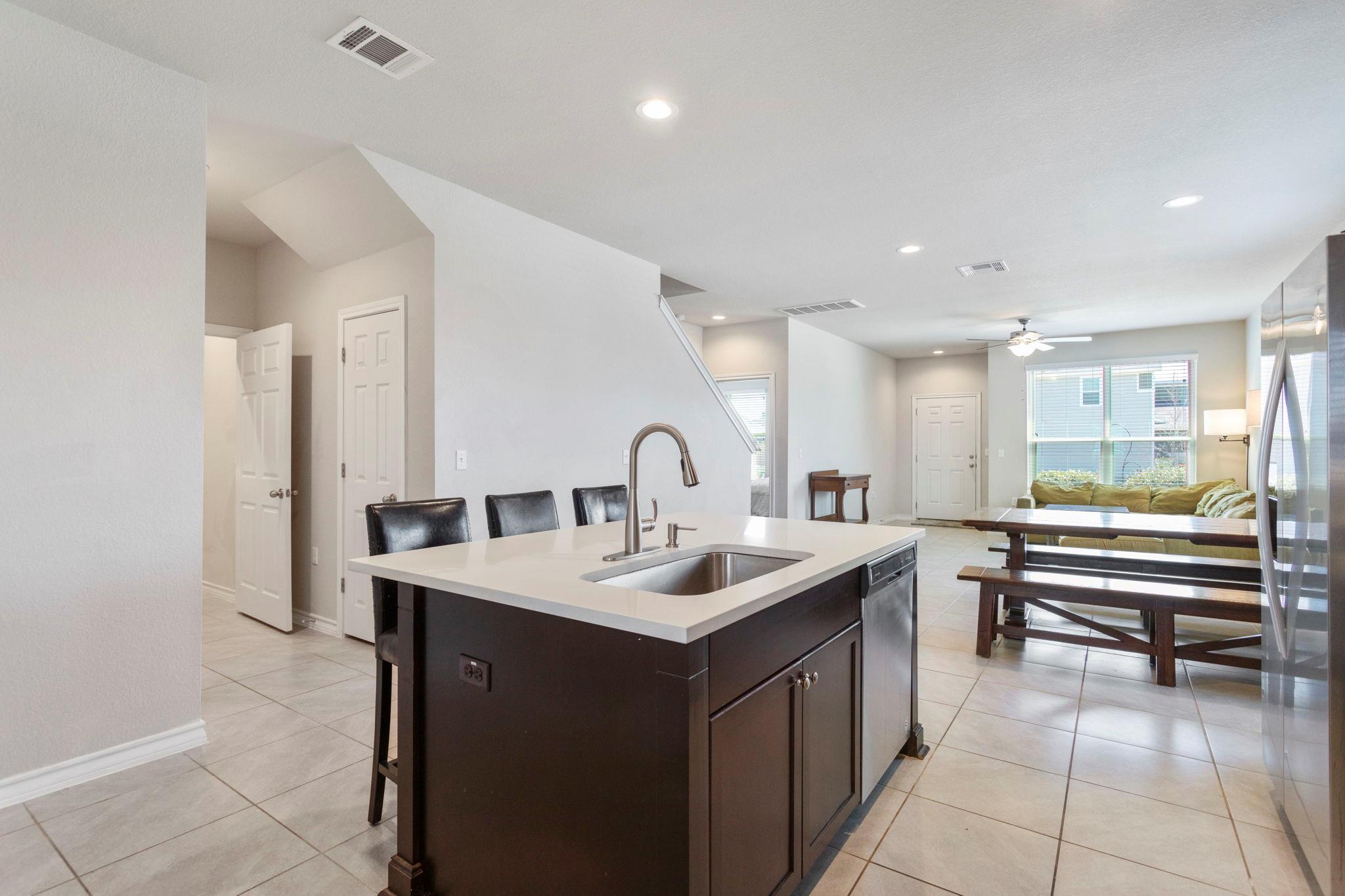 1912 Los Olivios Way, Austin, TX 78725