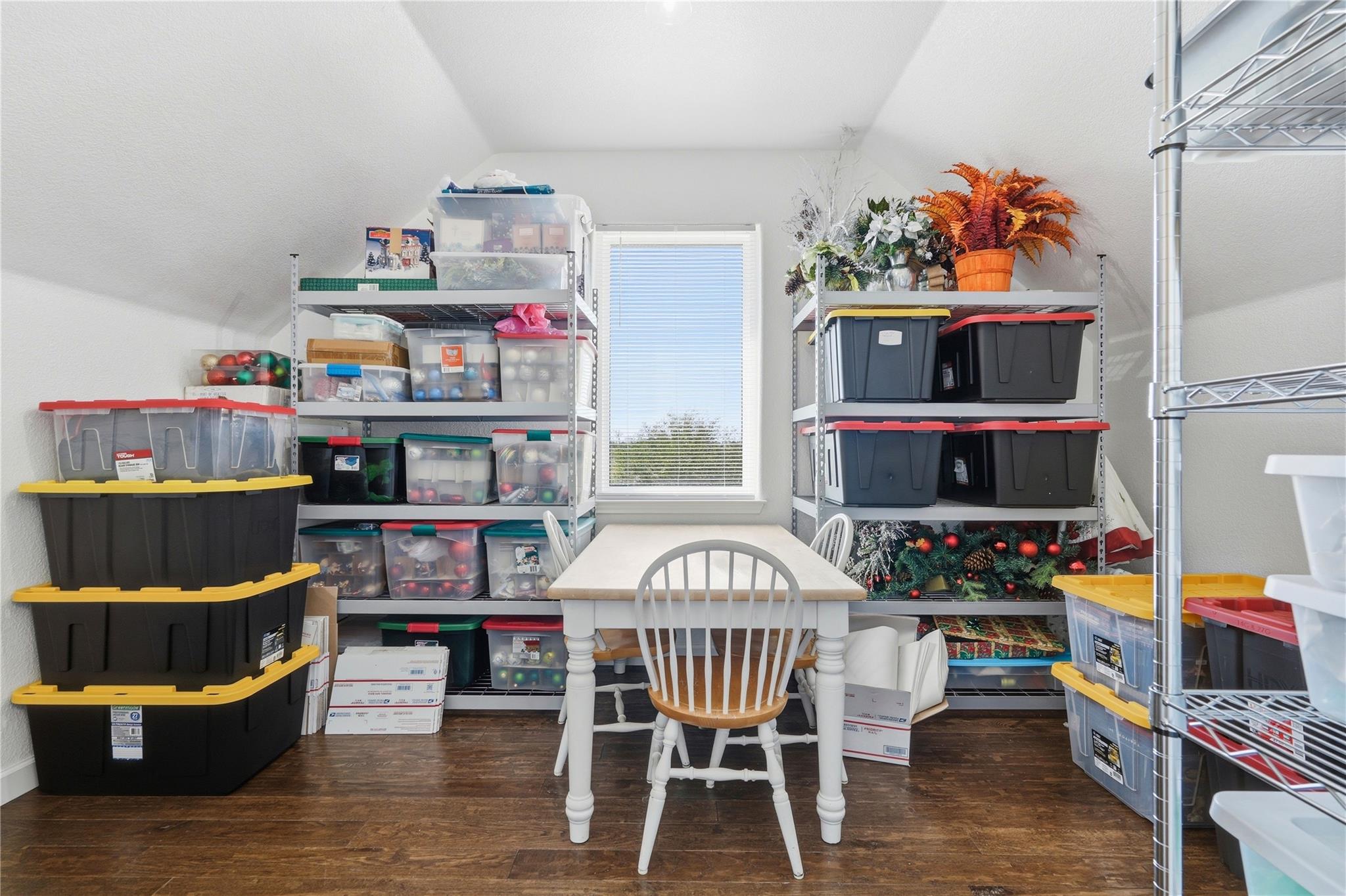 100 Mayfield Ln, Lockhart, TX 78644