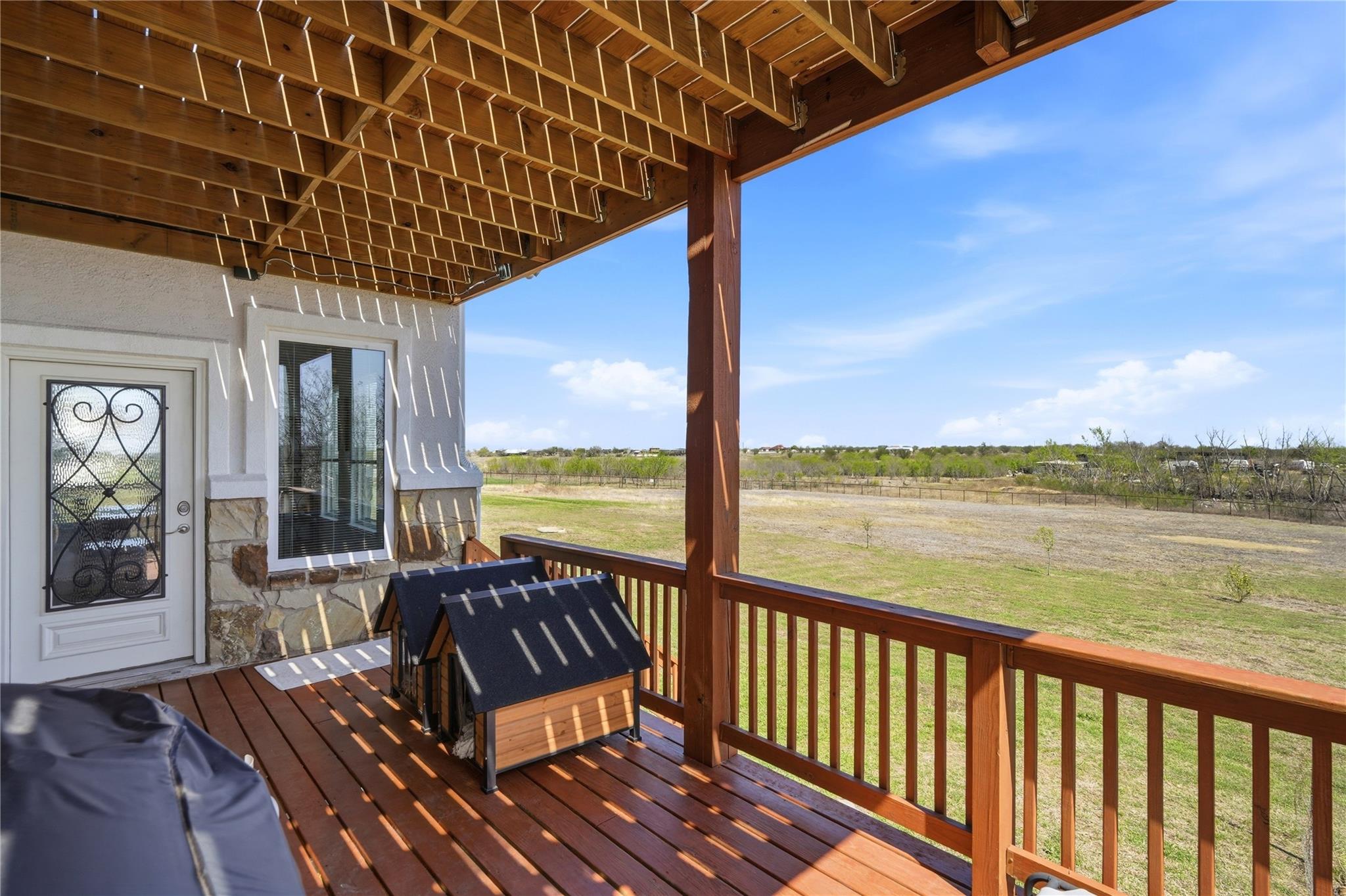 100 Mayfield Ln, Lockhart, TX 78644