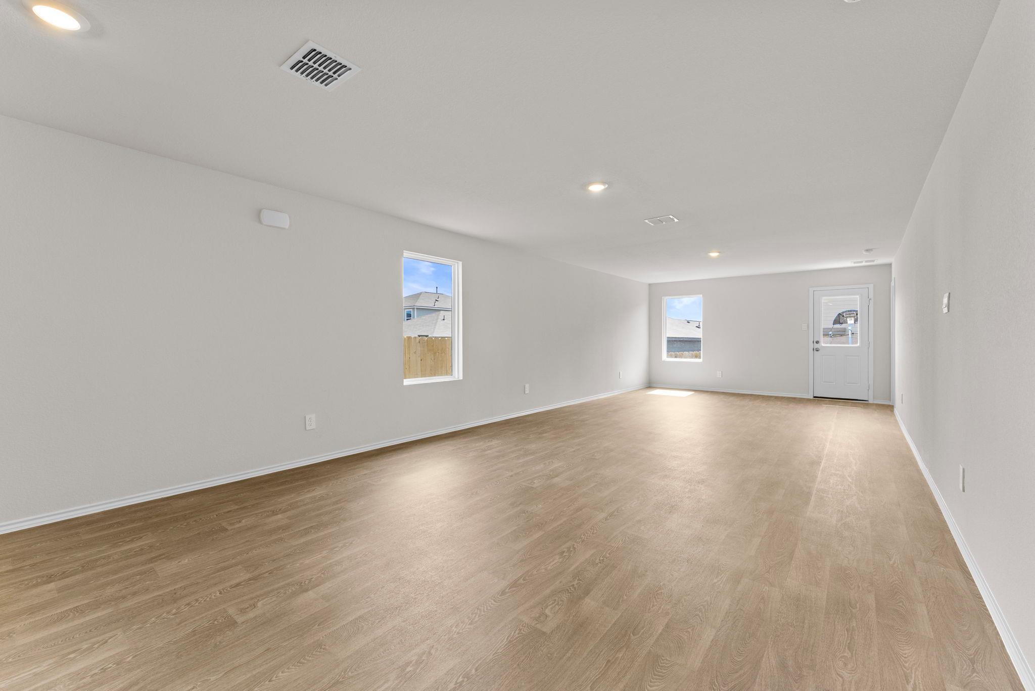 430 LOW PASTURE Trl, Maxwell, TX 78656