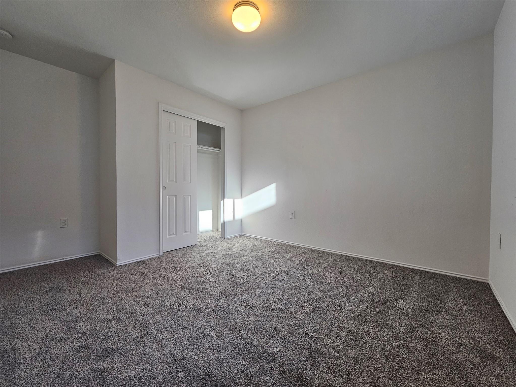 5213 English Glade Dr, Austin, TX 78724