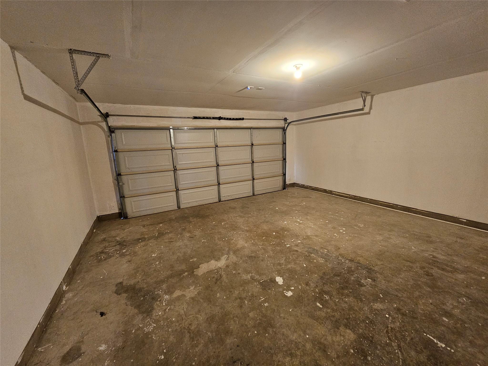 5213 English Glade Dr, Austin, TX 78724