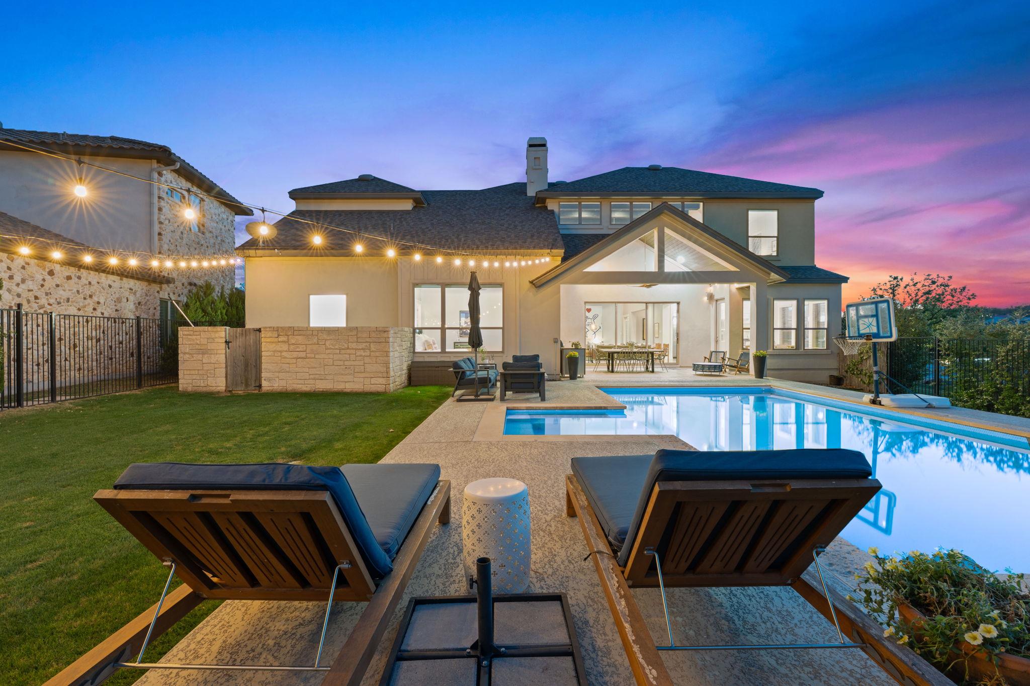801 Serene Estates Dr, Austin, TX 78738