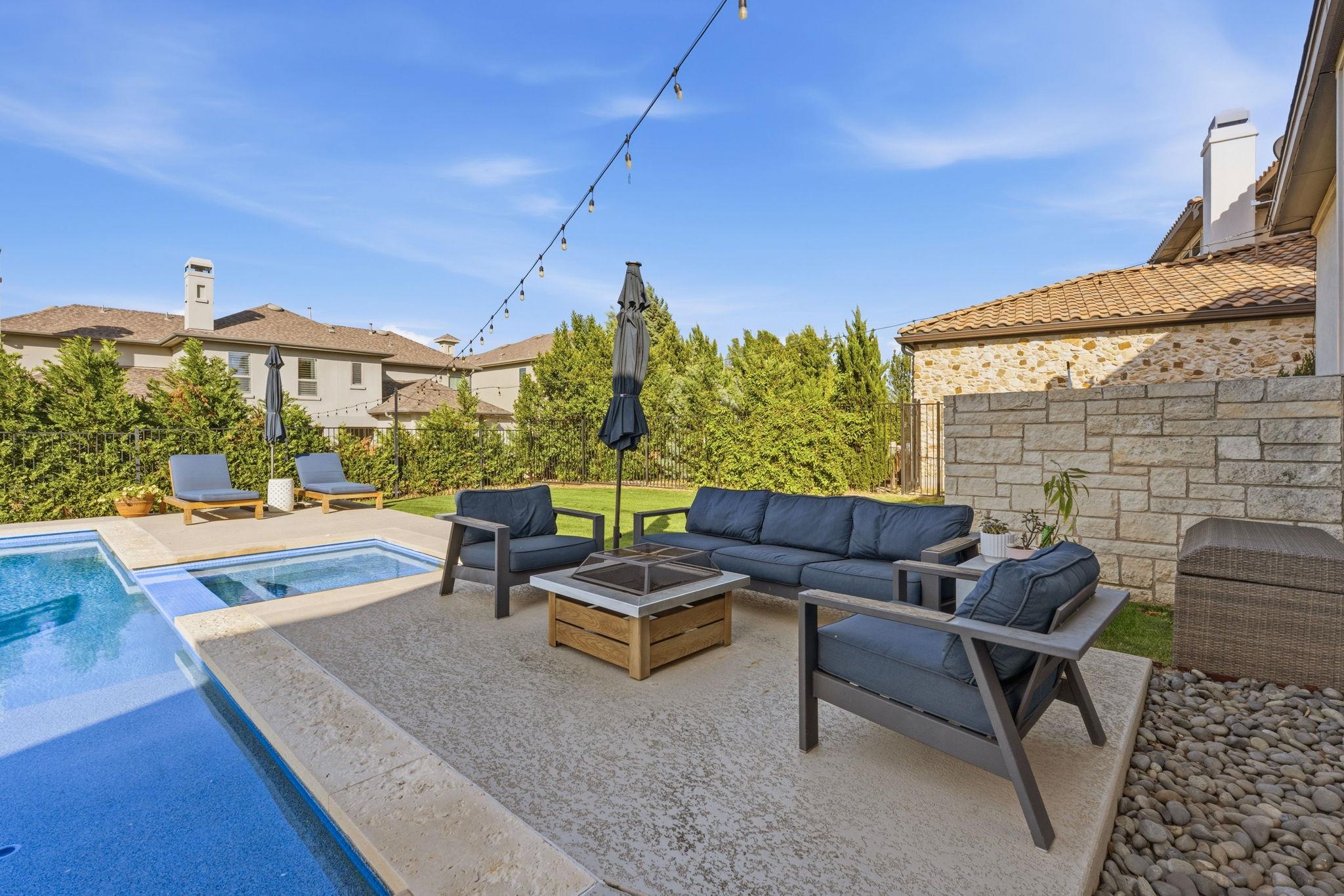 801 Serene Estates Dr, Austin, TX 78738
