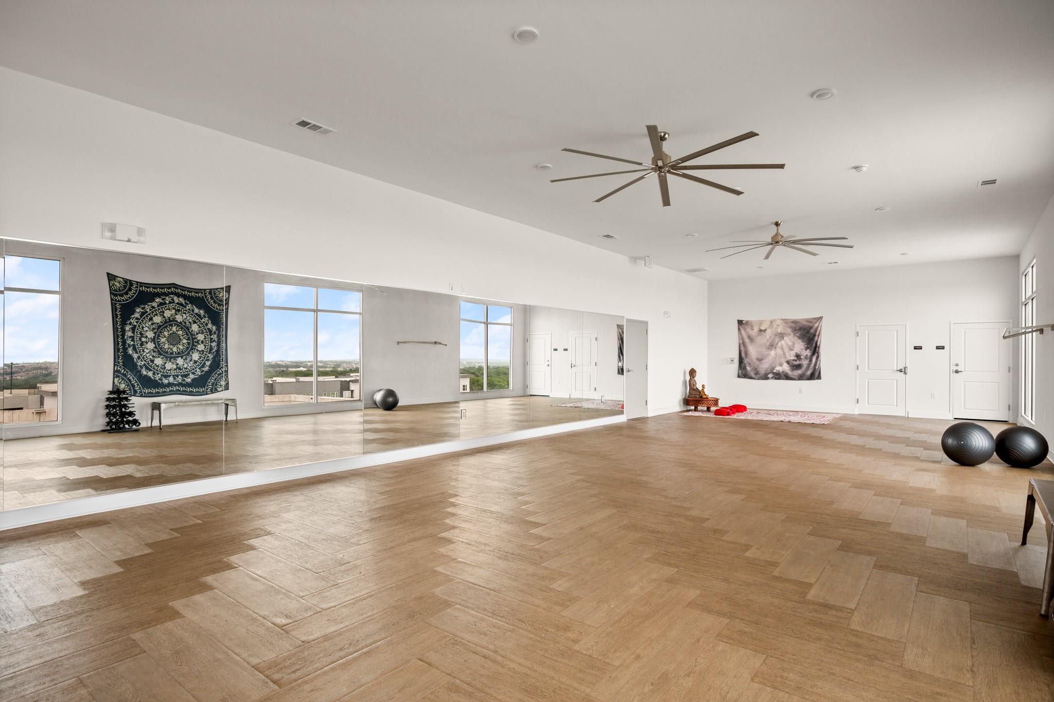 4361 S Congress Ave # 204, Austin, TX 78745