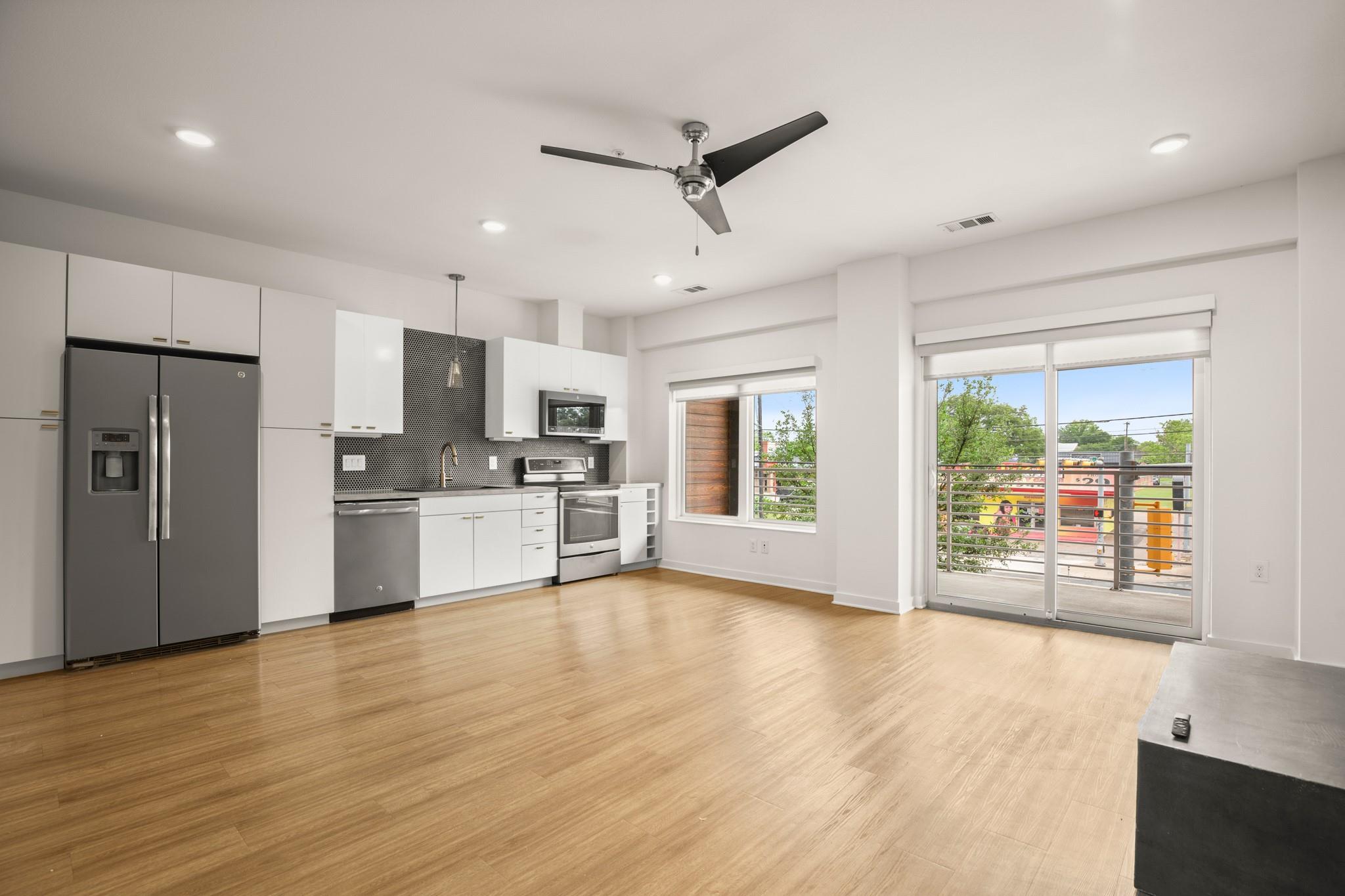 4361 S Congress Ave # 204, Austin, TX 78745