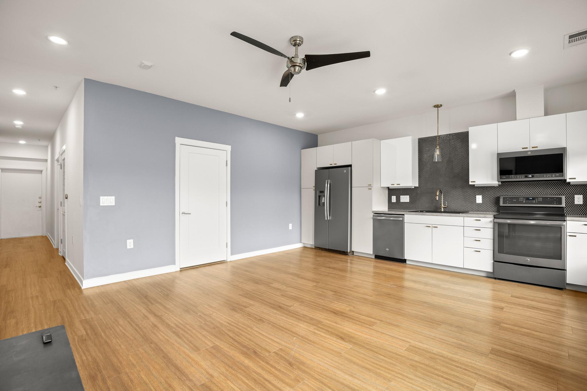 4361 S Congress Ave # 204, Austin, TX 78745