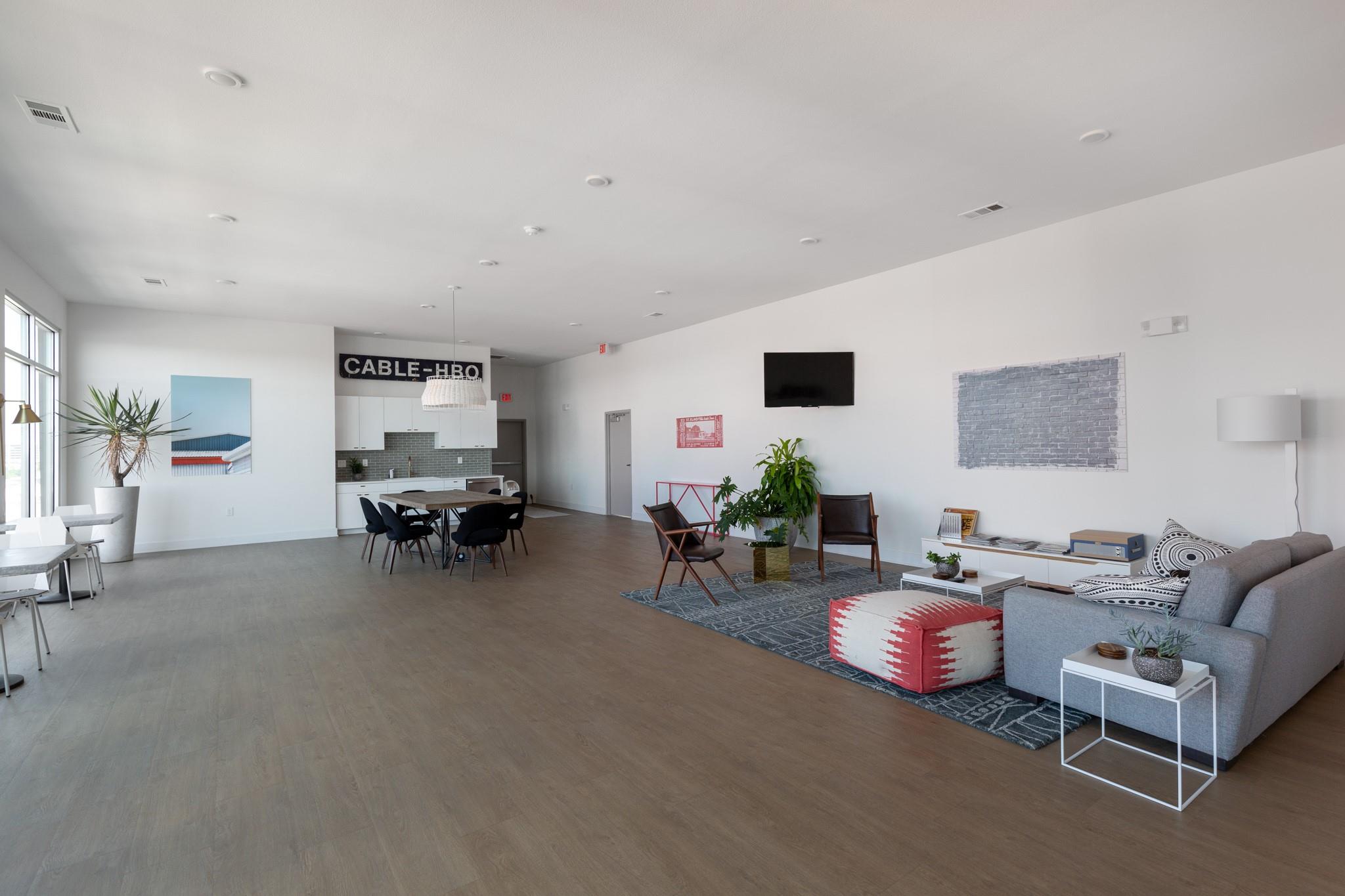 4361 S Congress Ave # 204, Austin, TX 78745