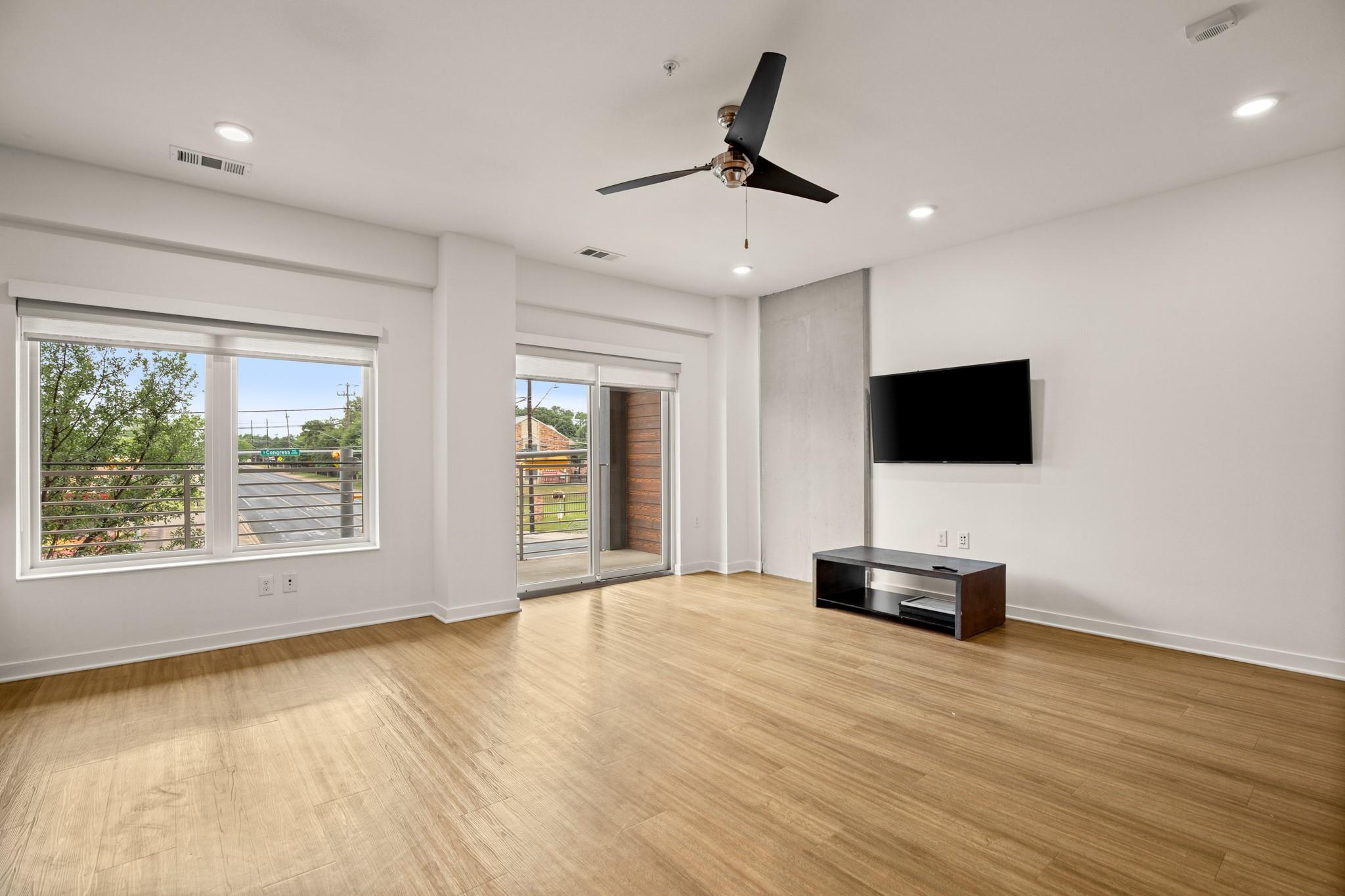 4361 S Congress Ave # 204, Austin, TX 78745