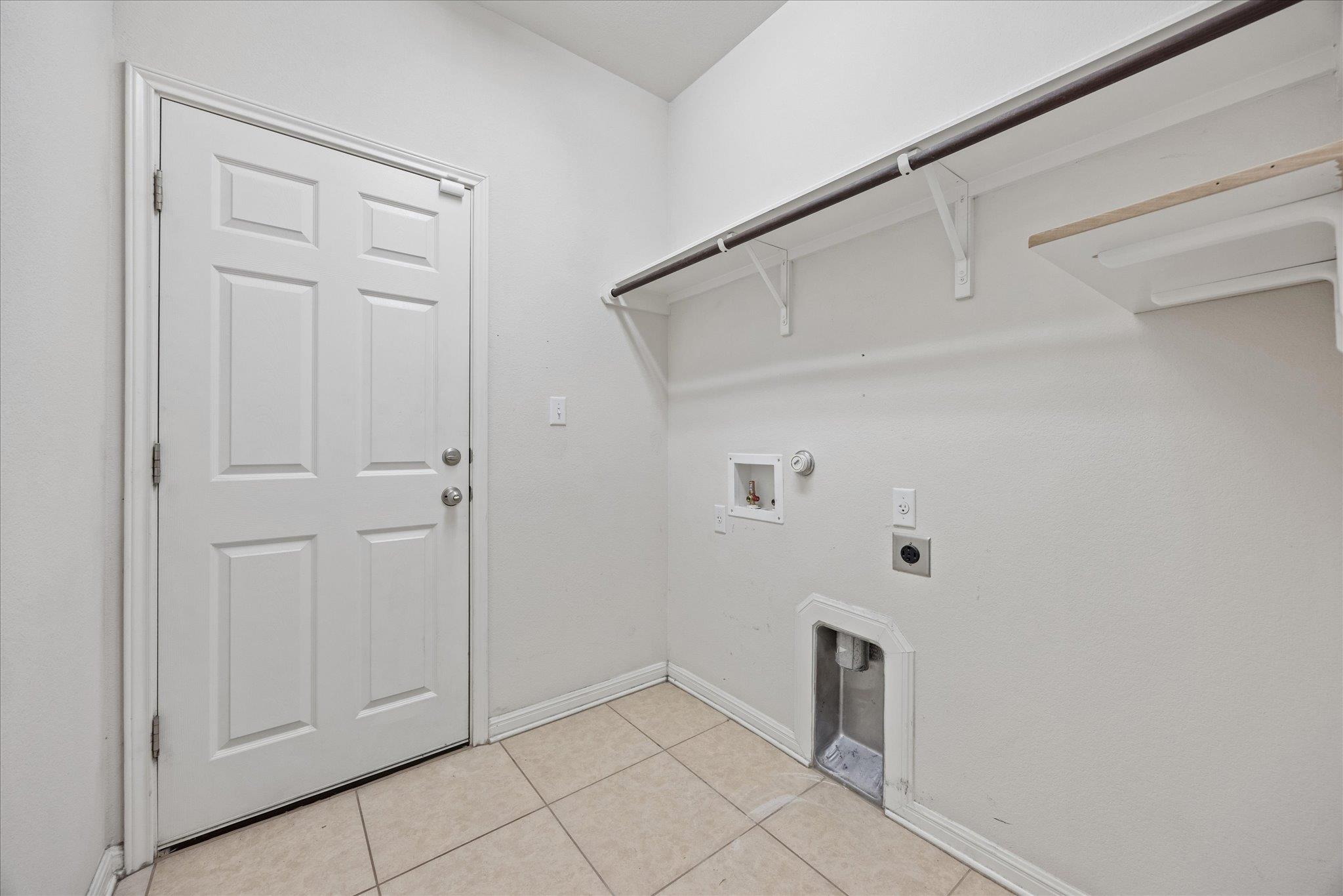 2220 Lookout Range Dr, Leander, TX 78641