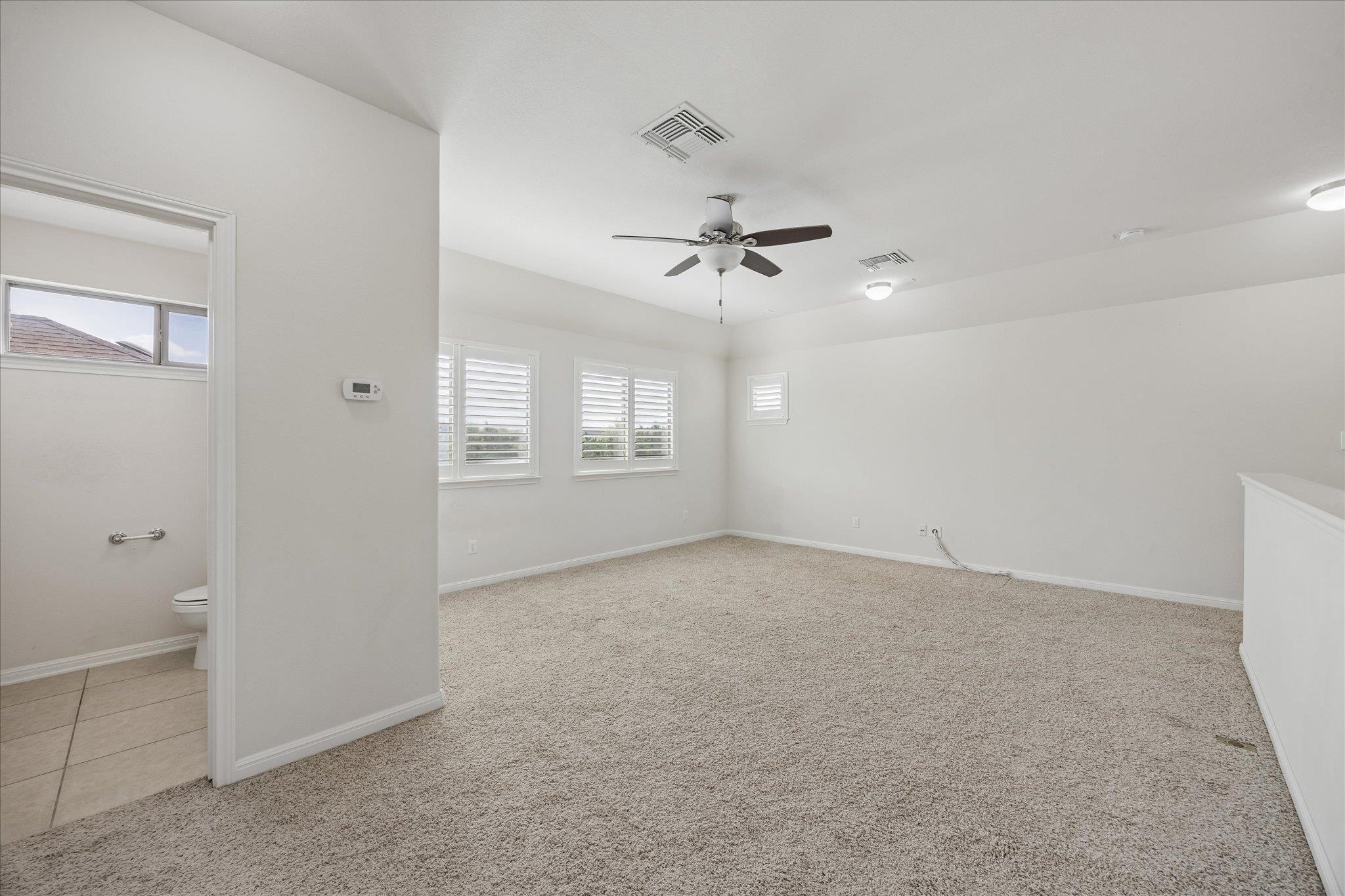 2220 Lookout Range Dr, Leander, TX 78641