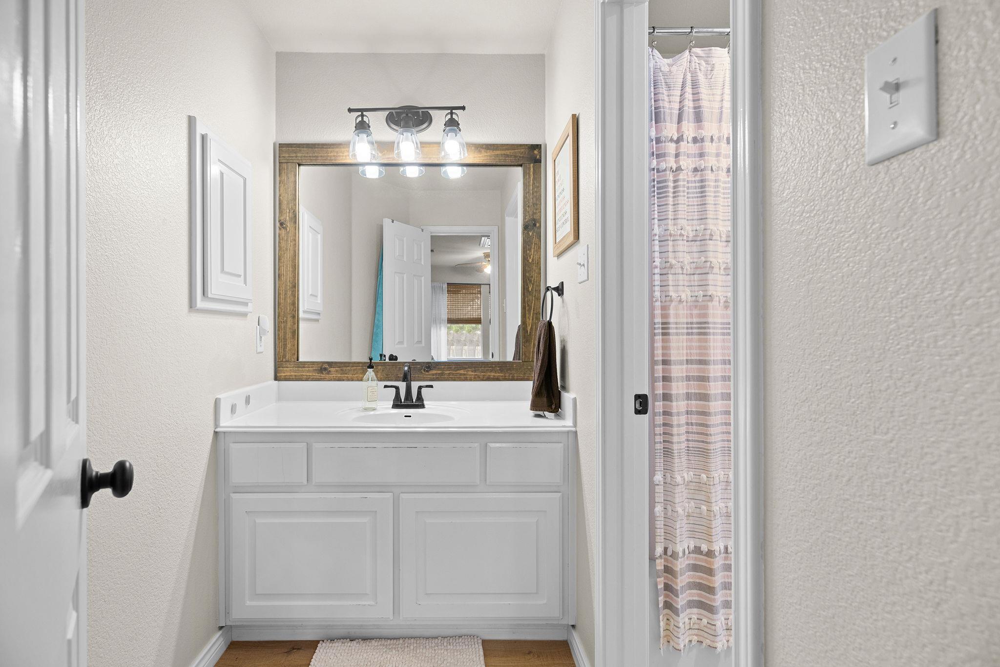 143 Chestnut Ct, Georgetown, TX 78633