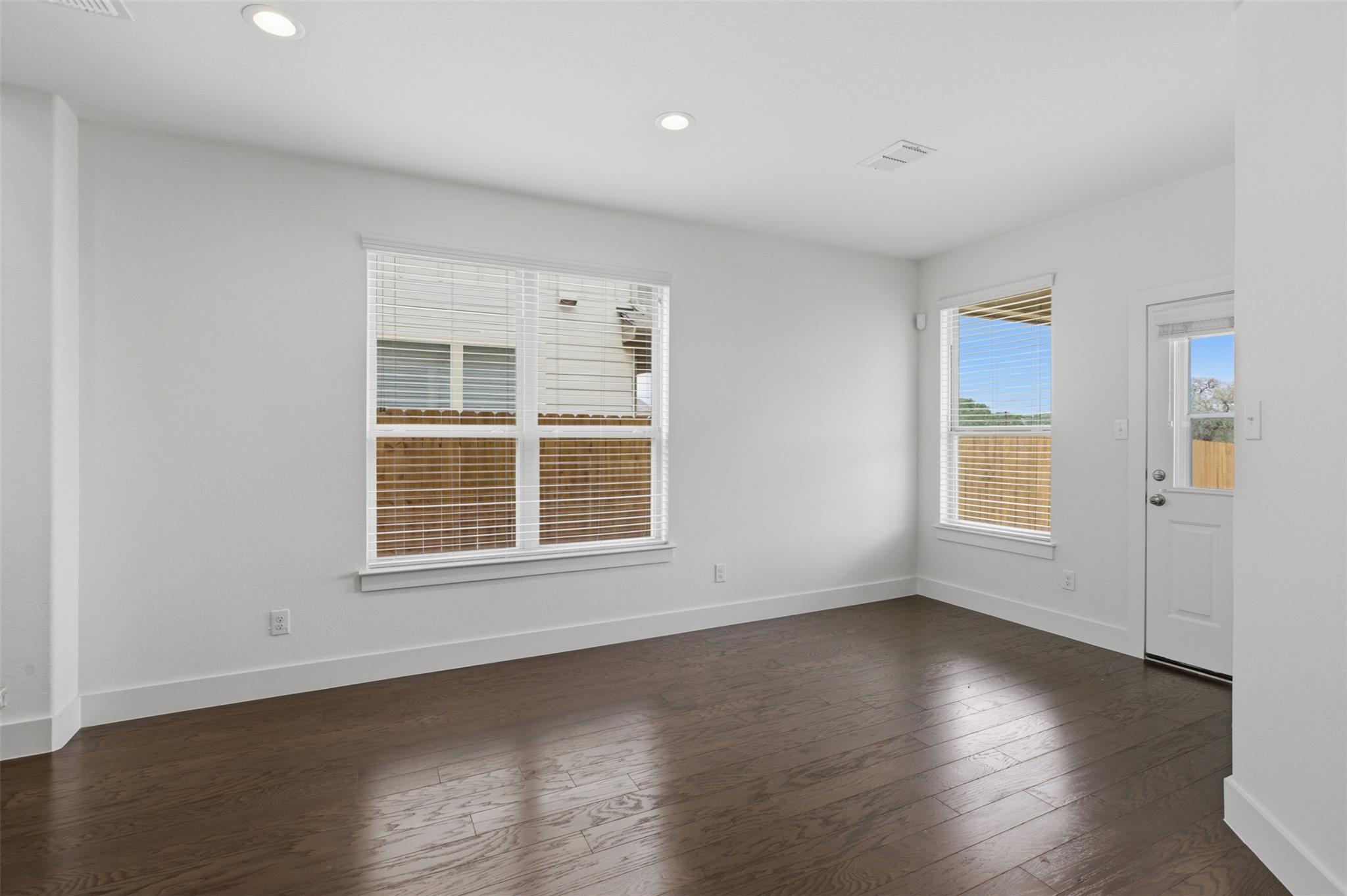 2004 Garretts Way, Manchaca, TX 78652