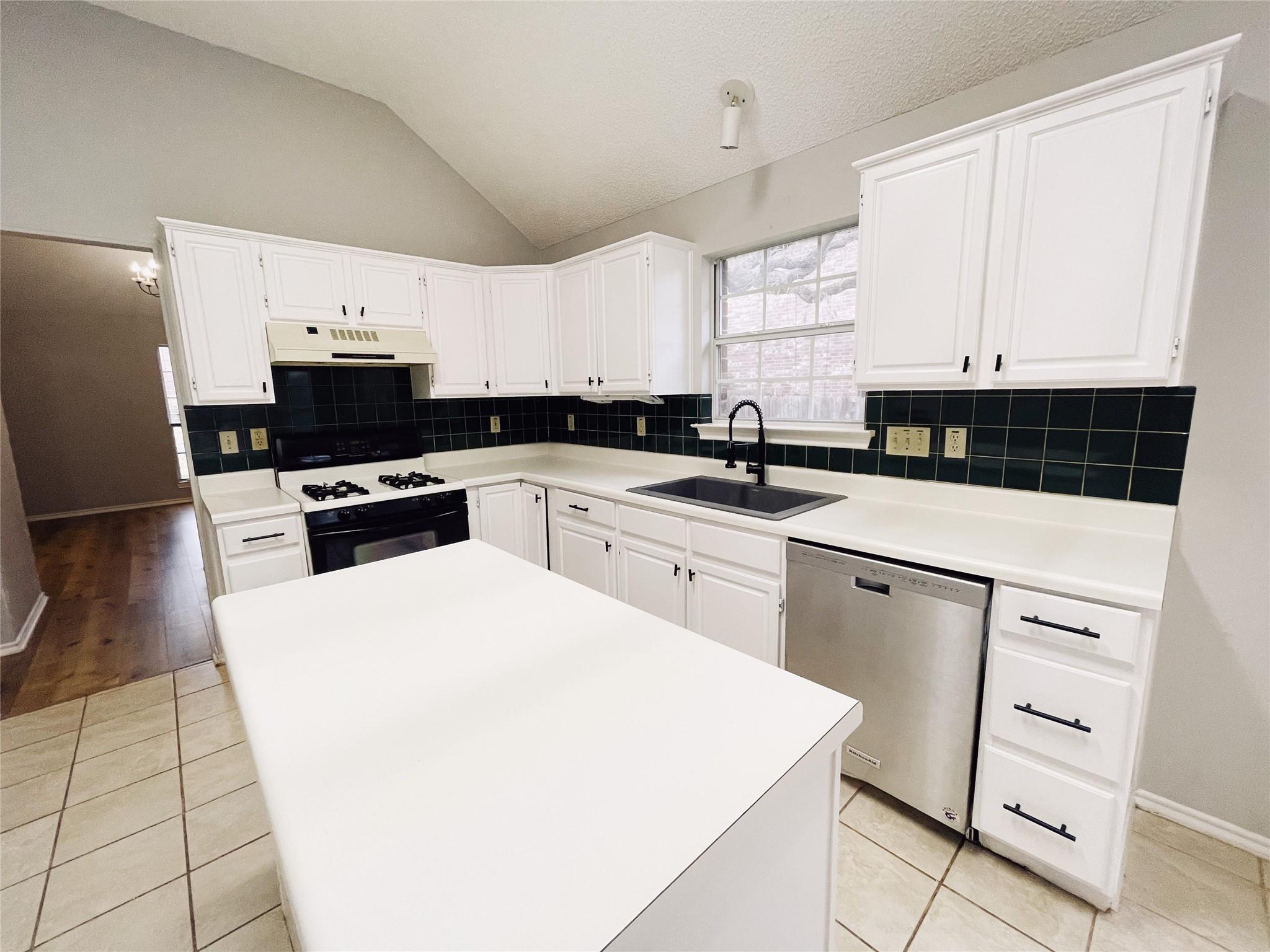 204 Cripple Creek Rd, Cedar Park, TX 78613