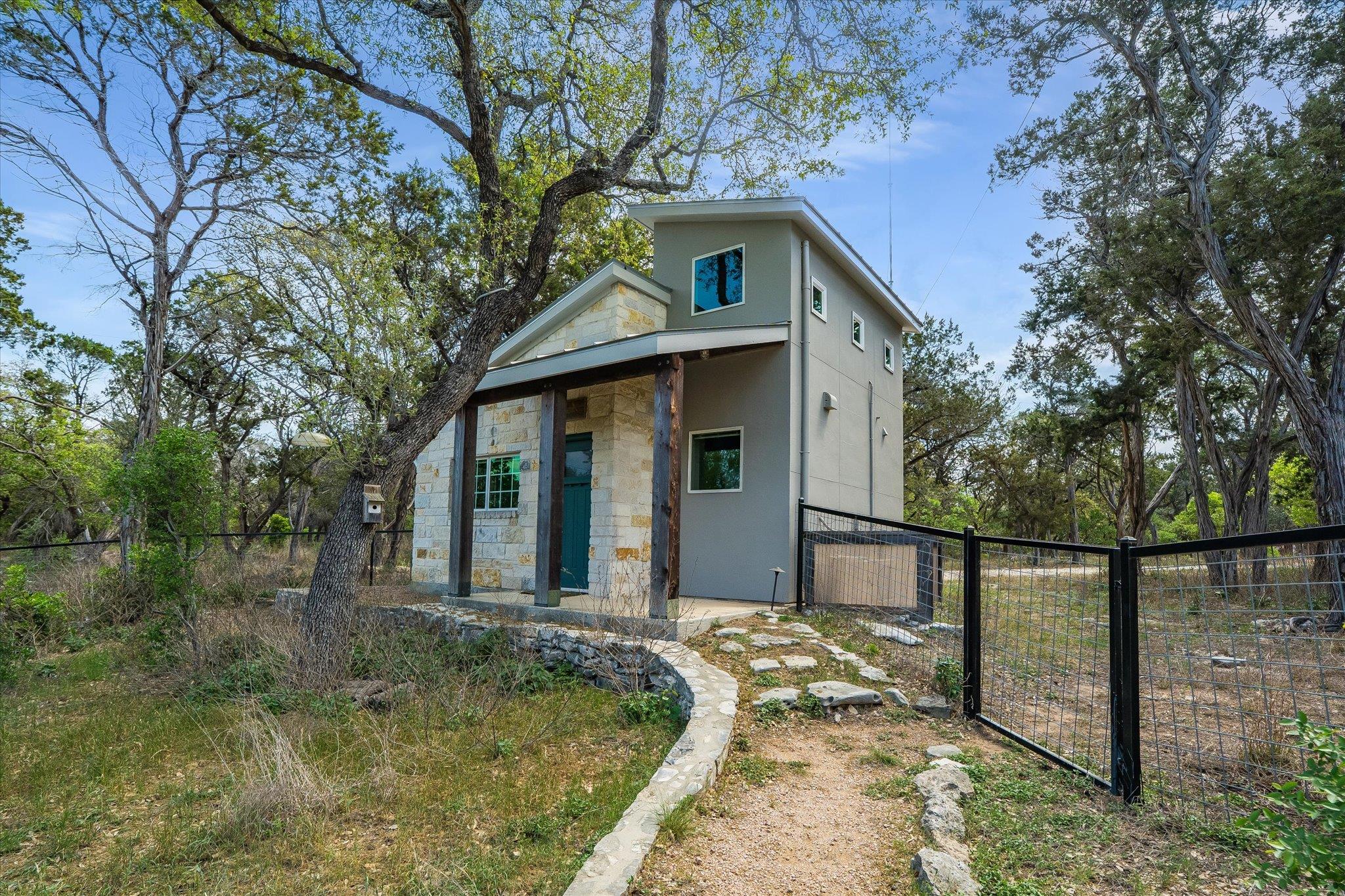721 Bluffview Dr, Wimberley, TX 78676