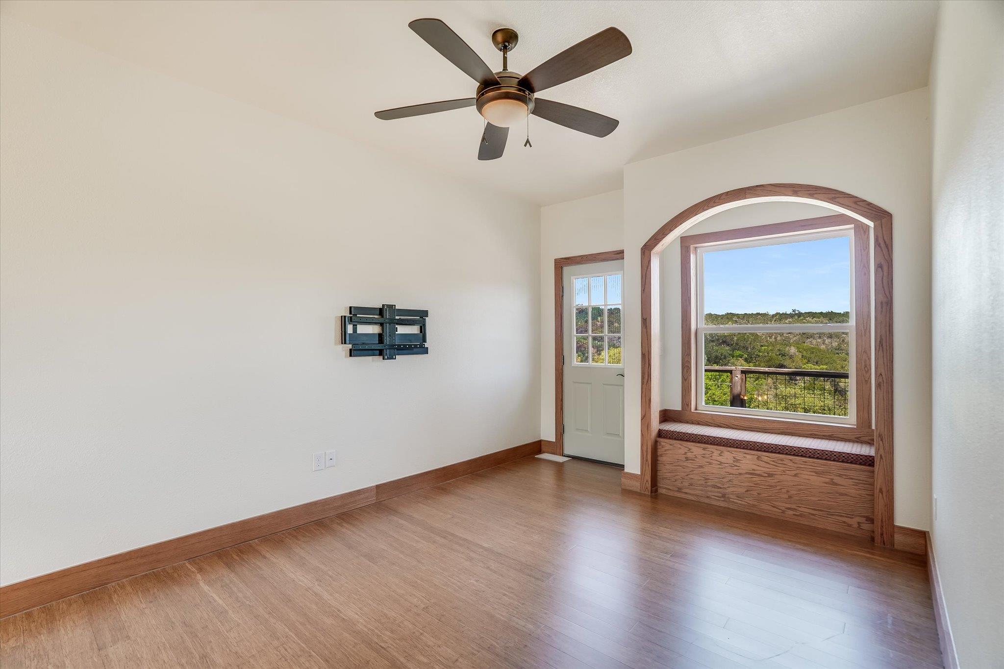 721 Bluffview Dr, Wimberley, TX 78676