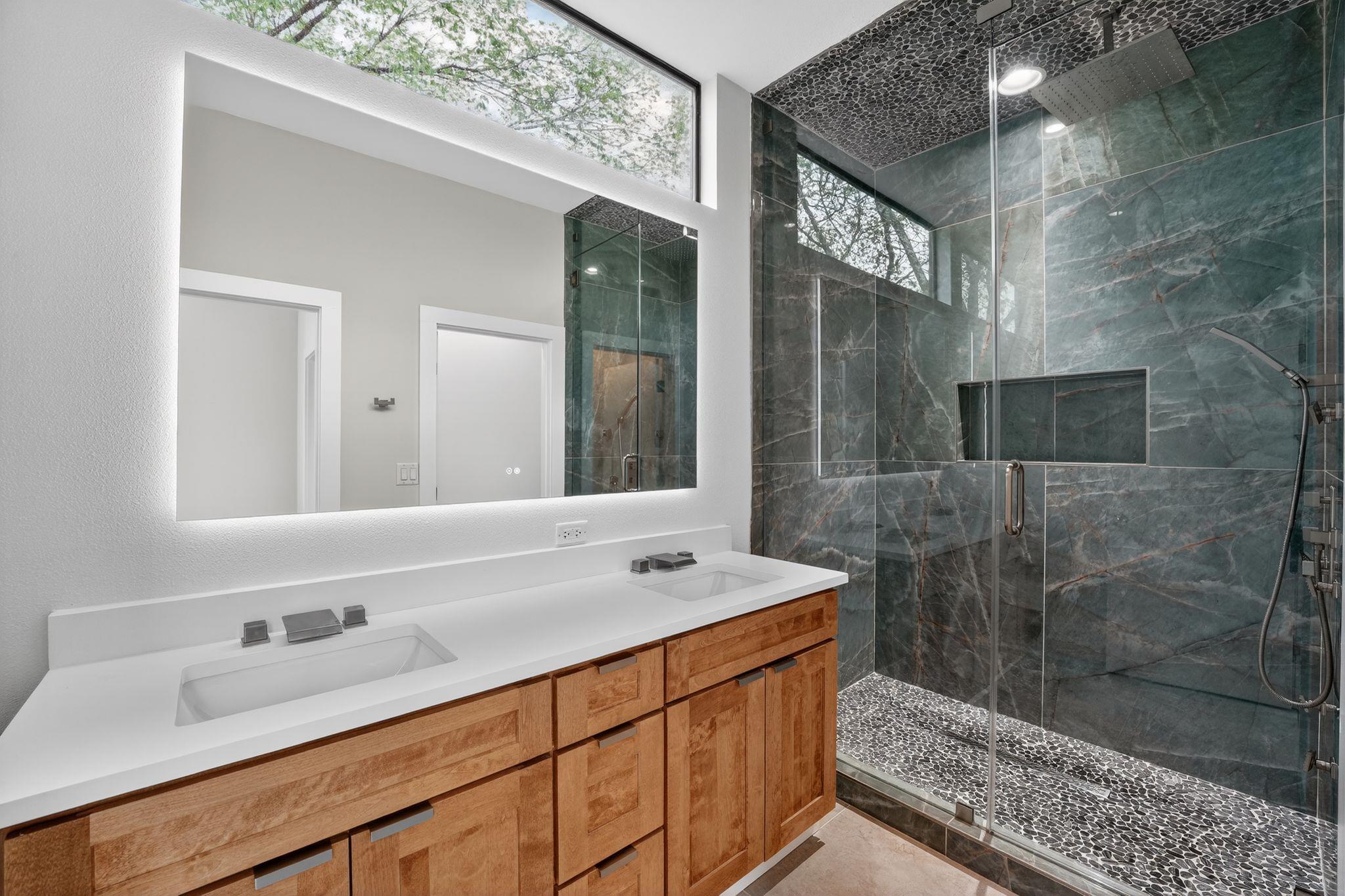 1616 Haskell St # A, Austin, TX 78702