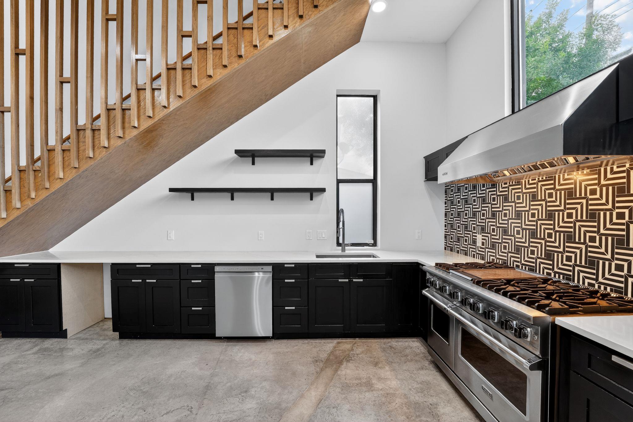 1616 Haskell St # A, Austin, TX 78702