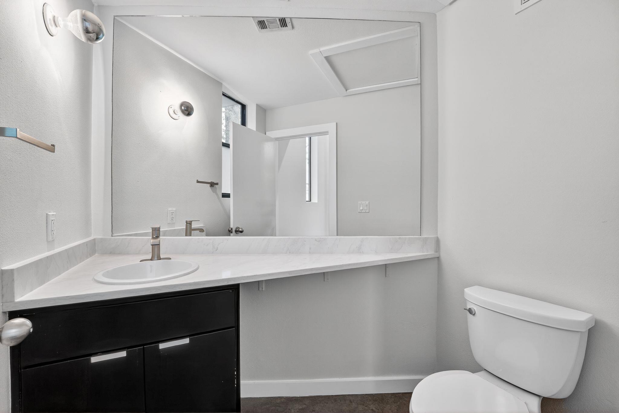 1616 Haskell St # A, Austin, TX 78702