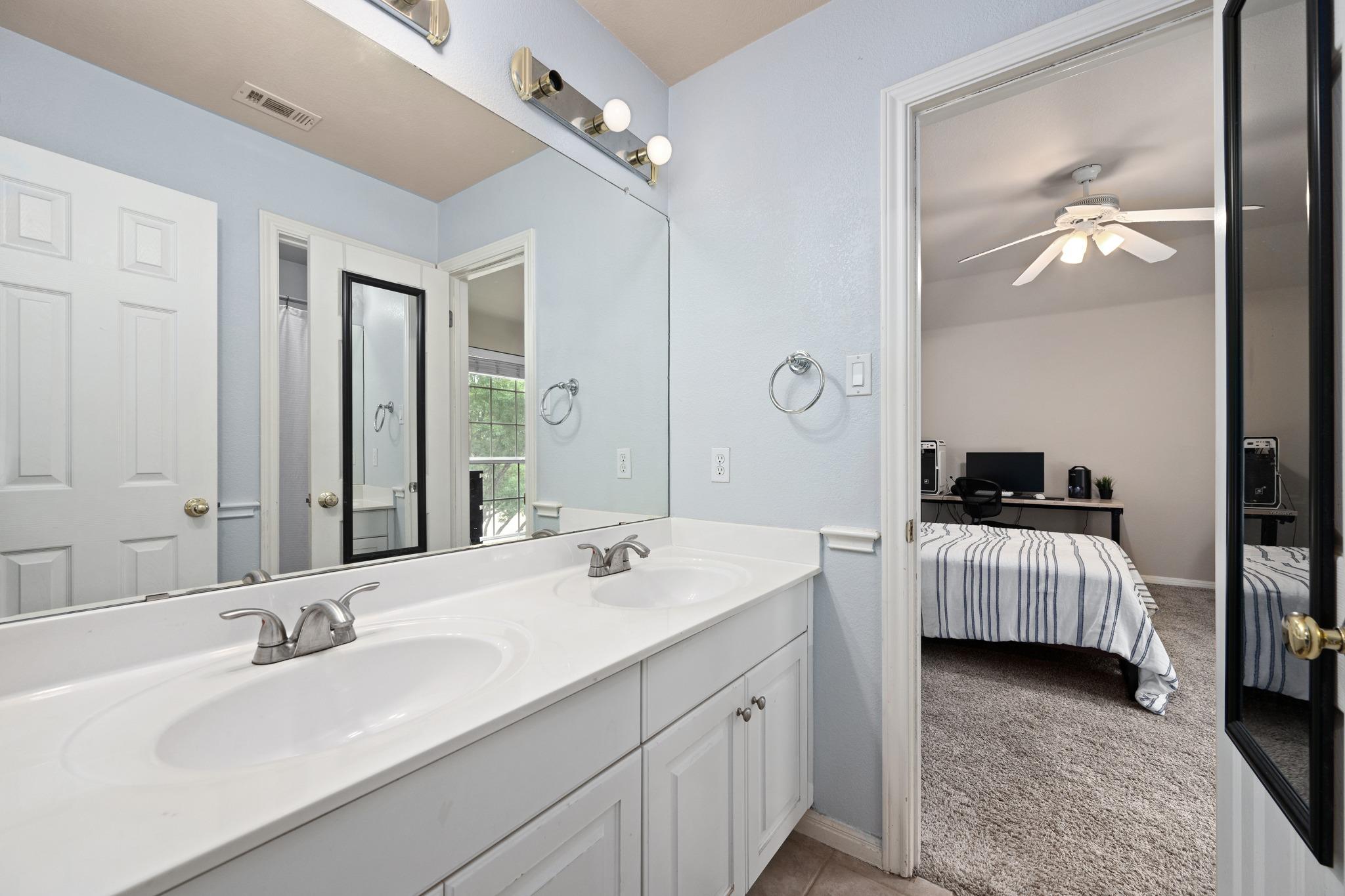 2725 Cedar Springs Pl, Round Rock, TX 78681