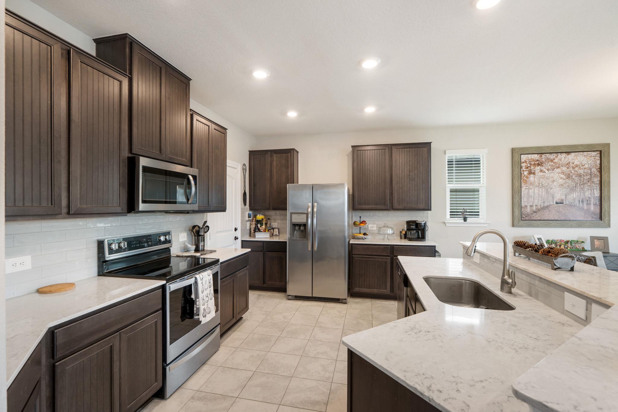 130 McGinnis Trl, Kyle, TX 78640