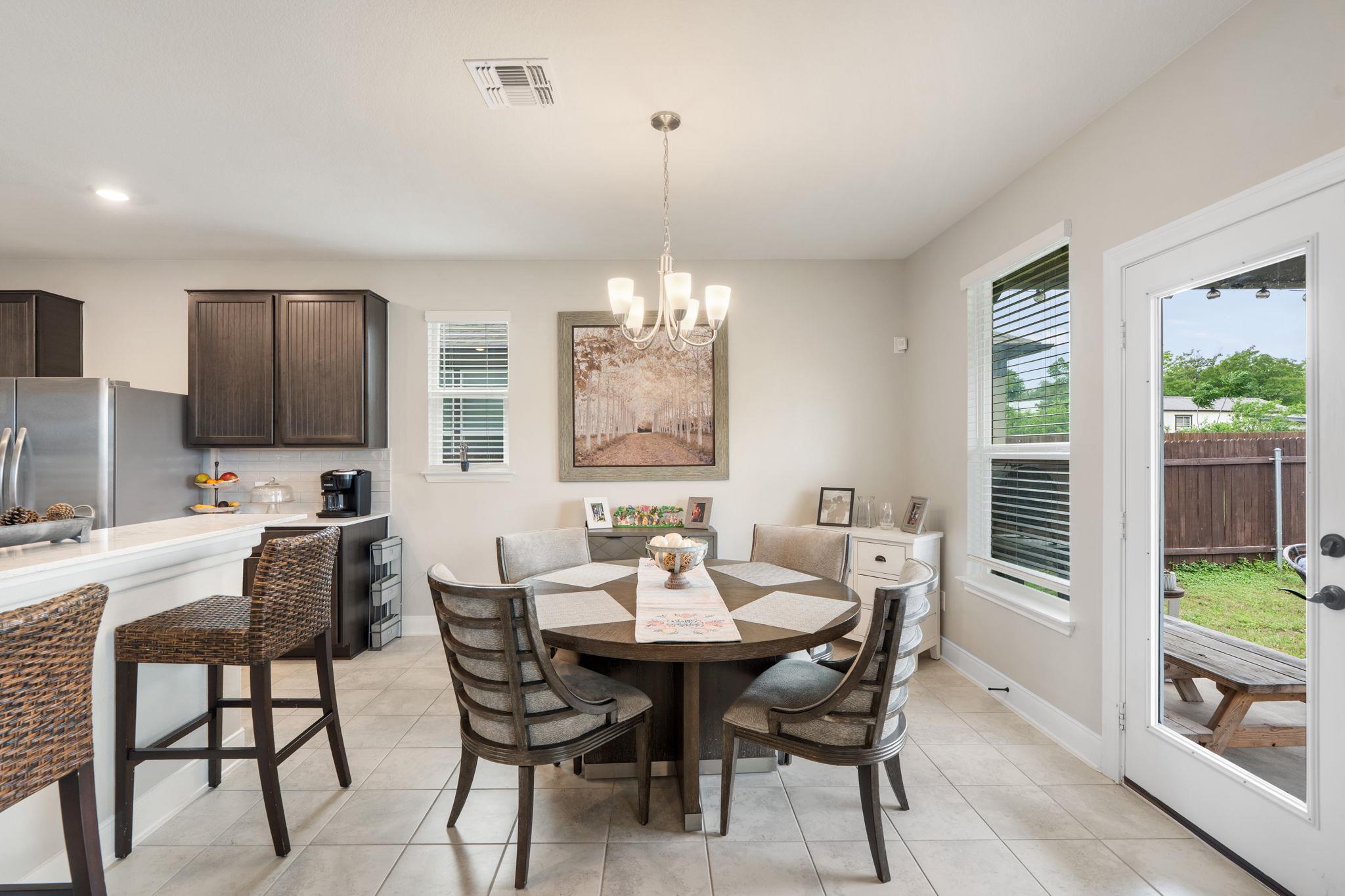 130 McGinnis Trl, Kyle, TX 78640