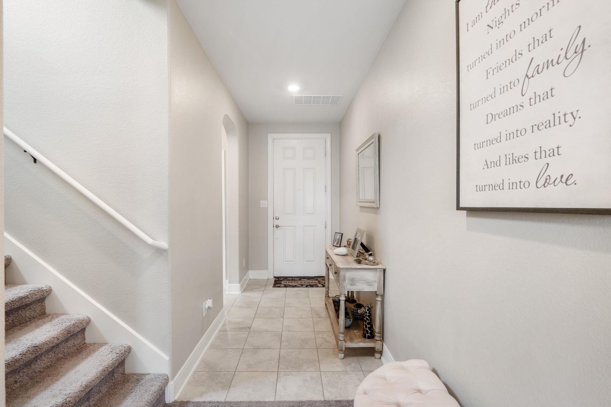 130 McGinnis Trl, Kyle, TX 78640