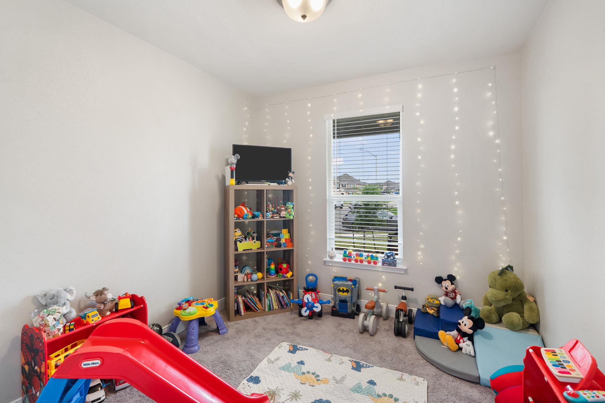 130 McGinnis Trl, Kyle, TX 78640