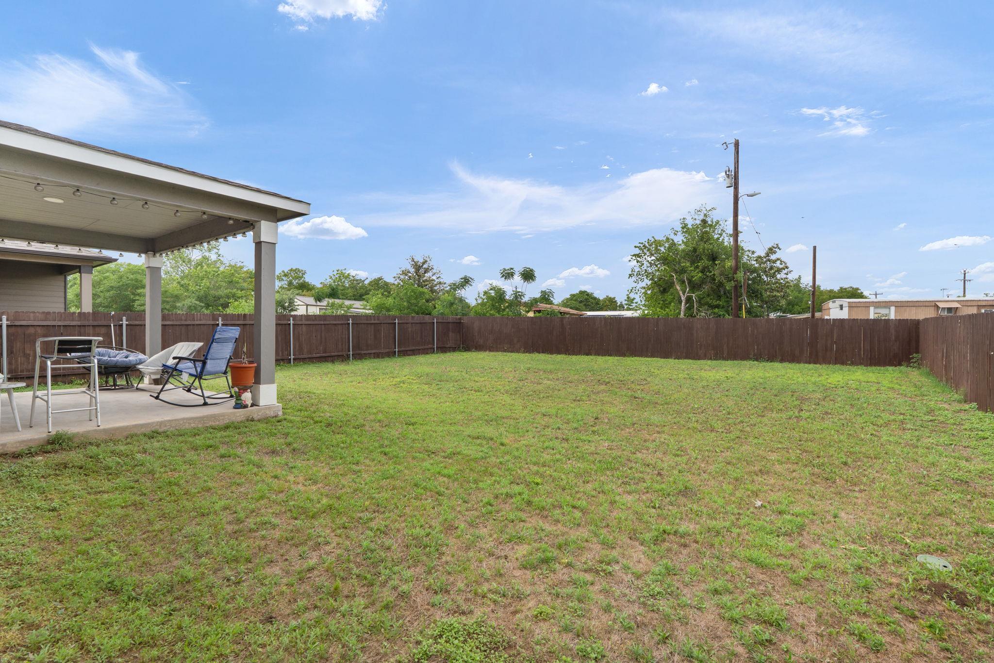 130 McGinnis Trl, Kyle, TX 78640