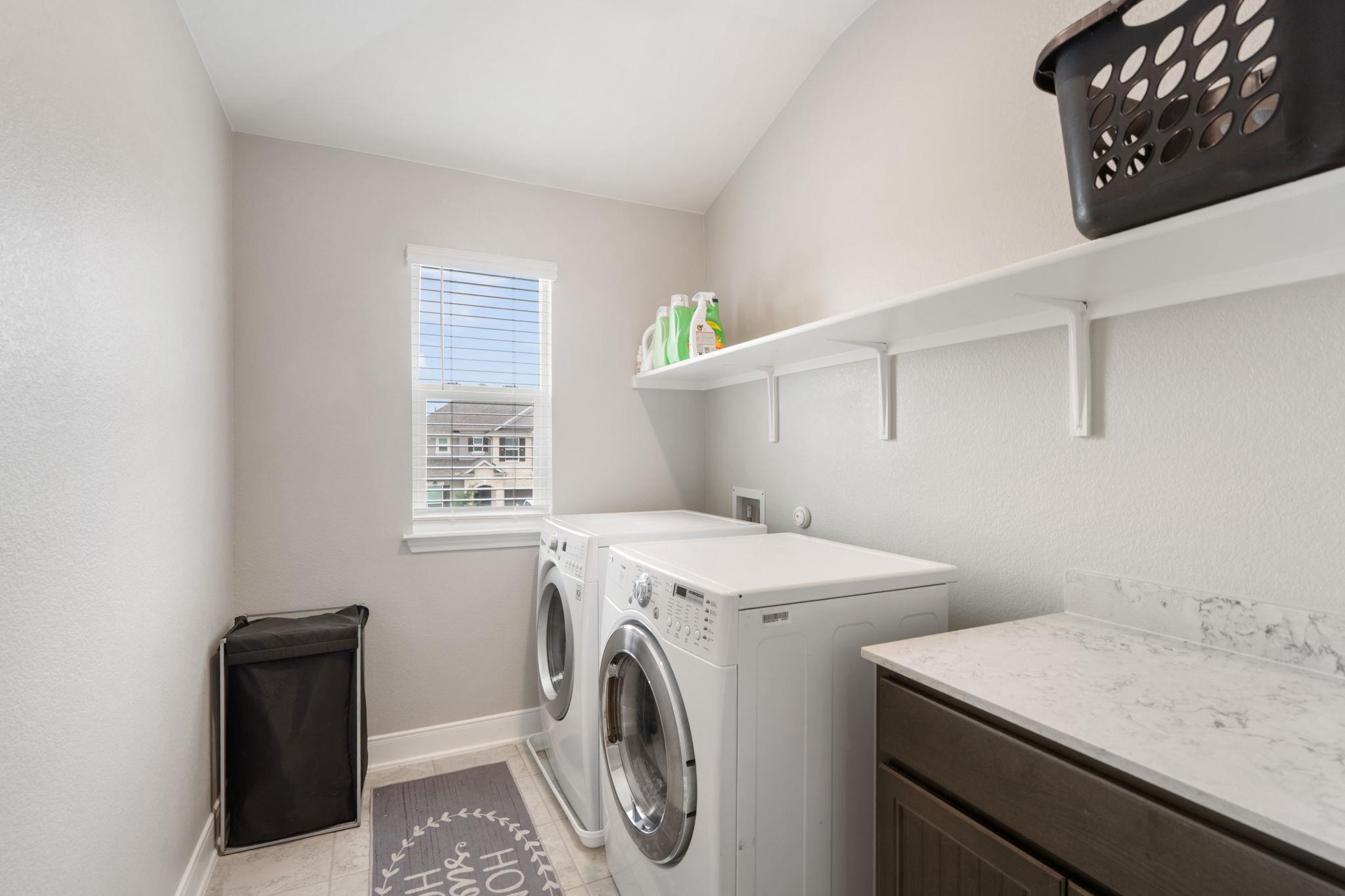 130 McGinnis Trl, Kyle, TX 78640