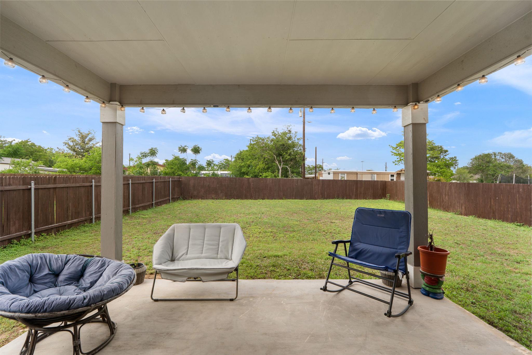 130 McGinnis Trl, Kyle, TX 78640