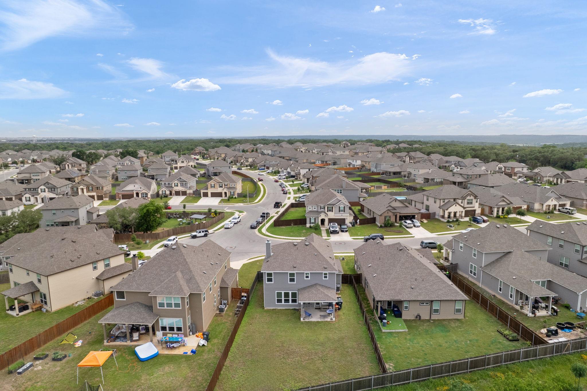 130 McGinnis Trl, Kyle, TX 78640