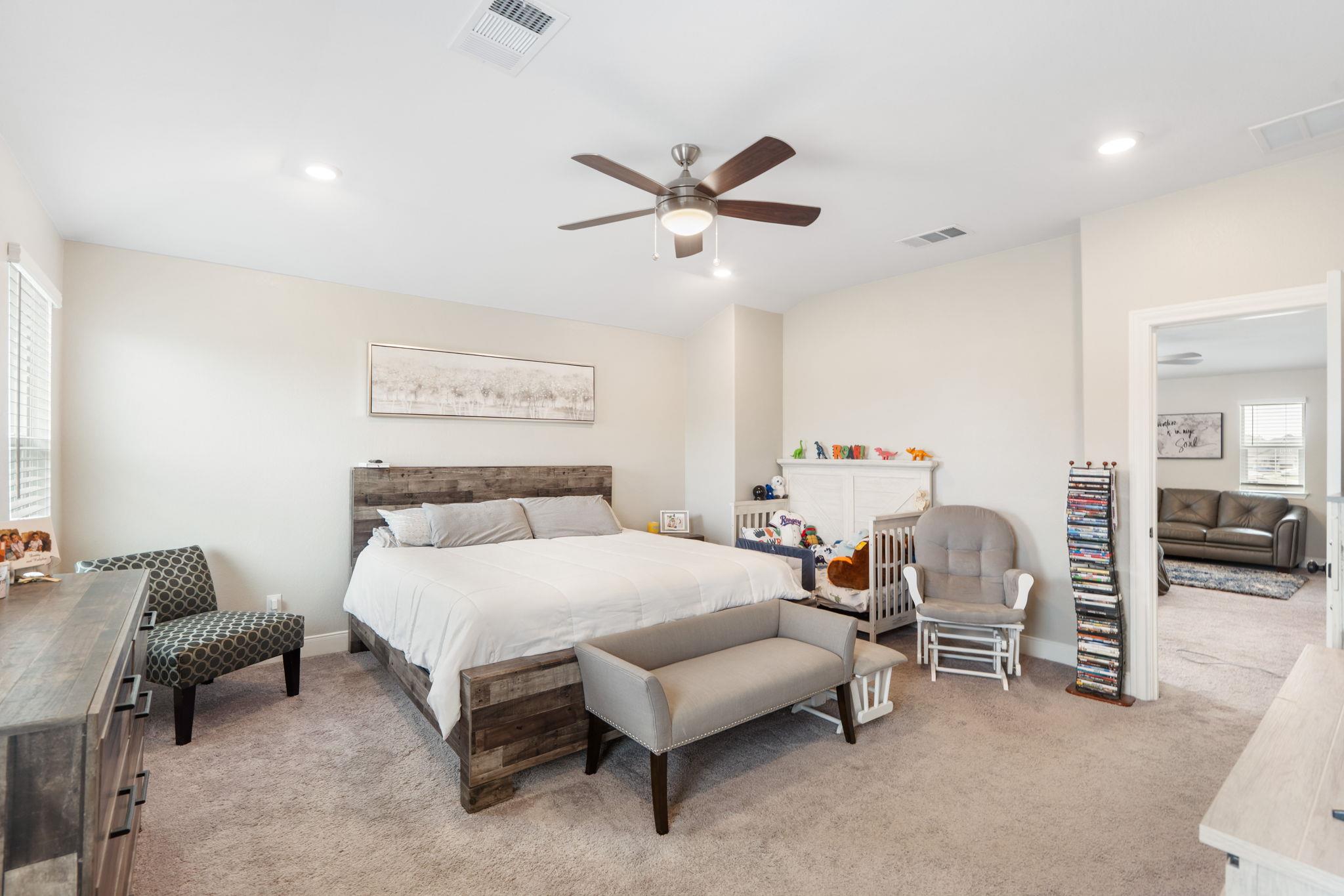 130 McGinnis Trl, Kyle, TX 78640